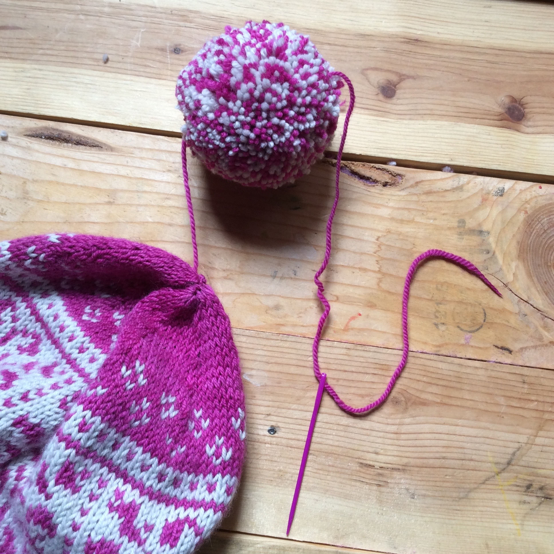 Bonus points for matching your darning needle to your project. 