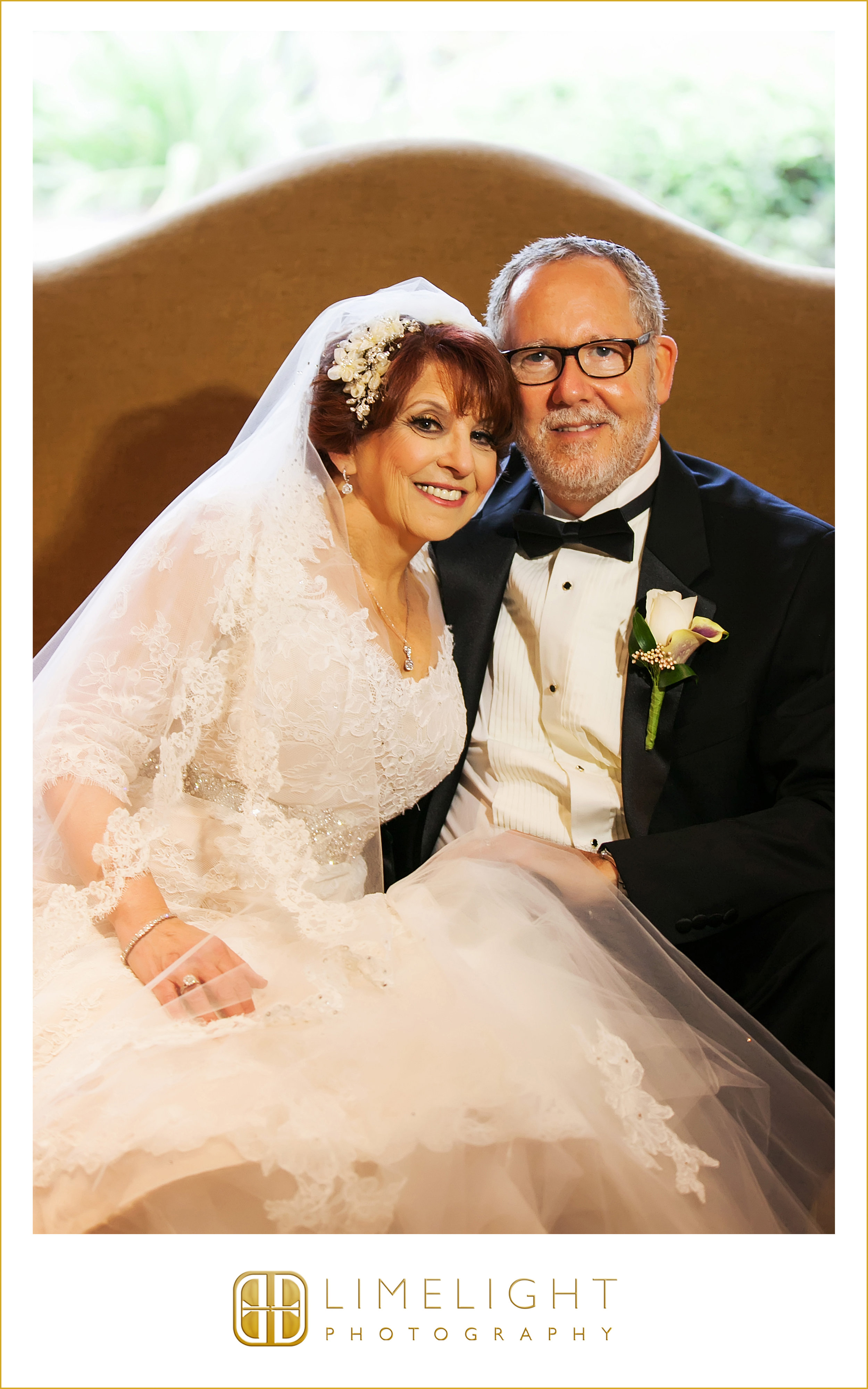 Mr. & Mrs. | Portraits | Wedding