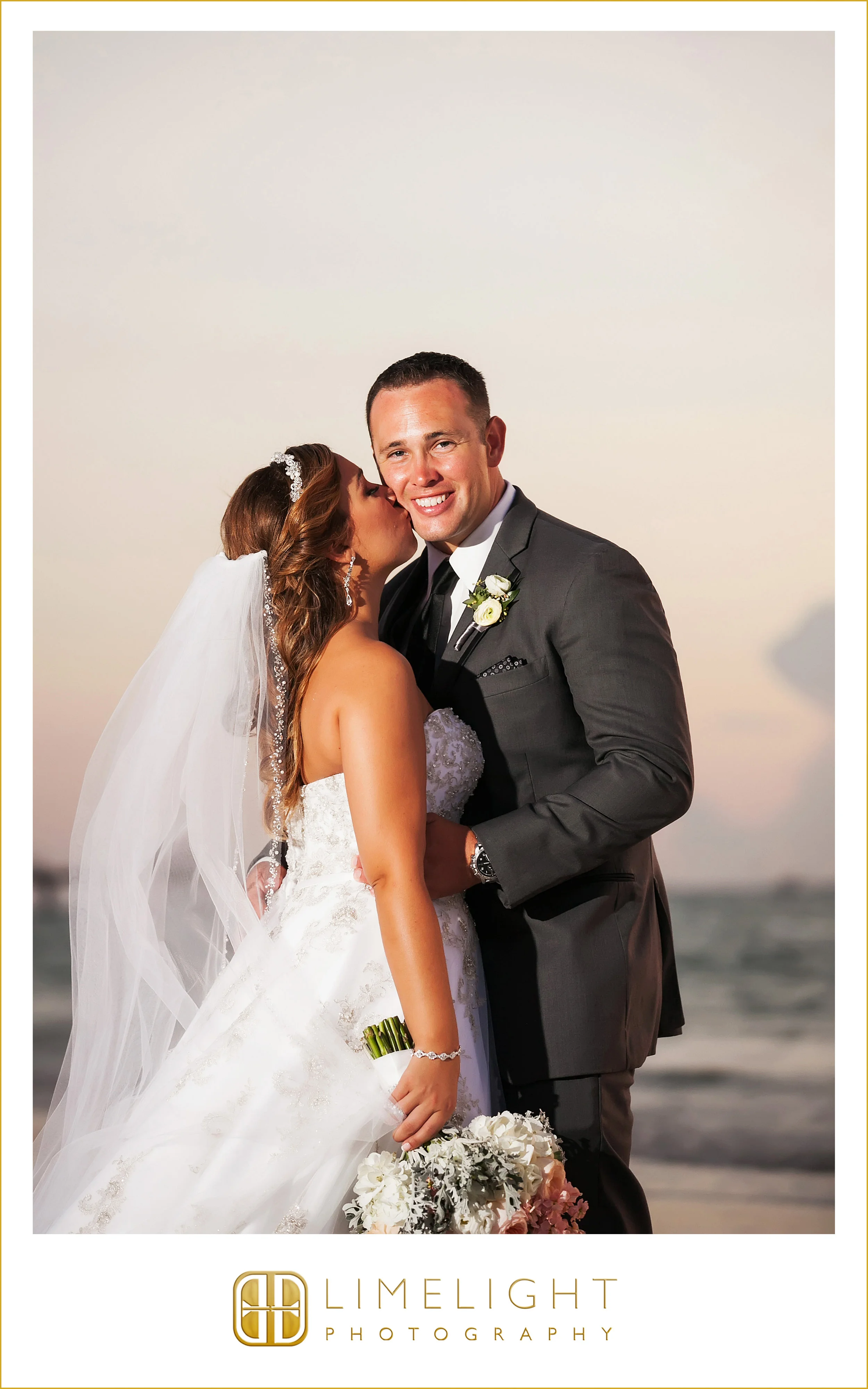 Portraits | Mr. & Mrs. | Wedding