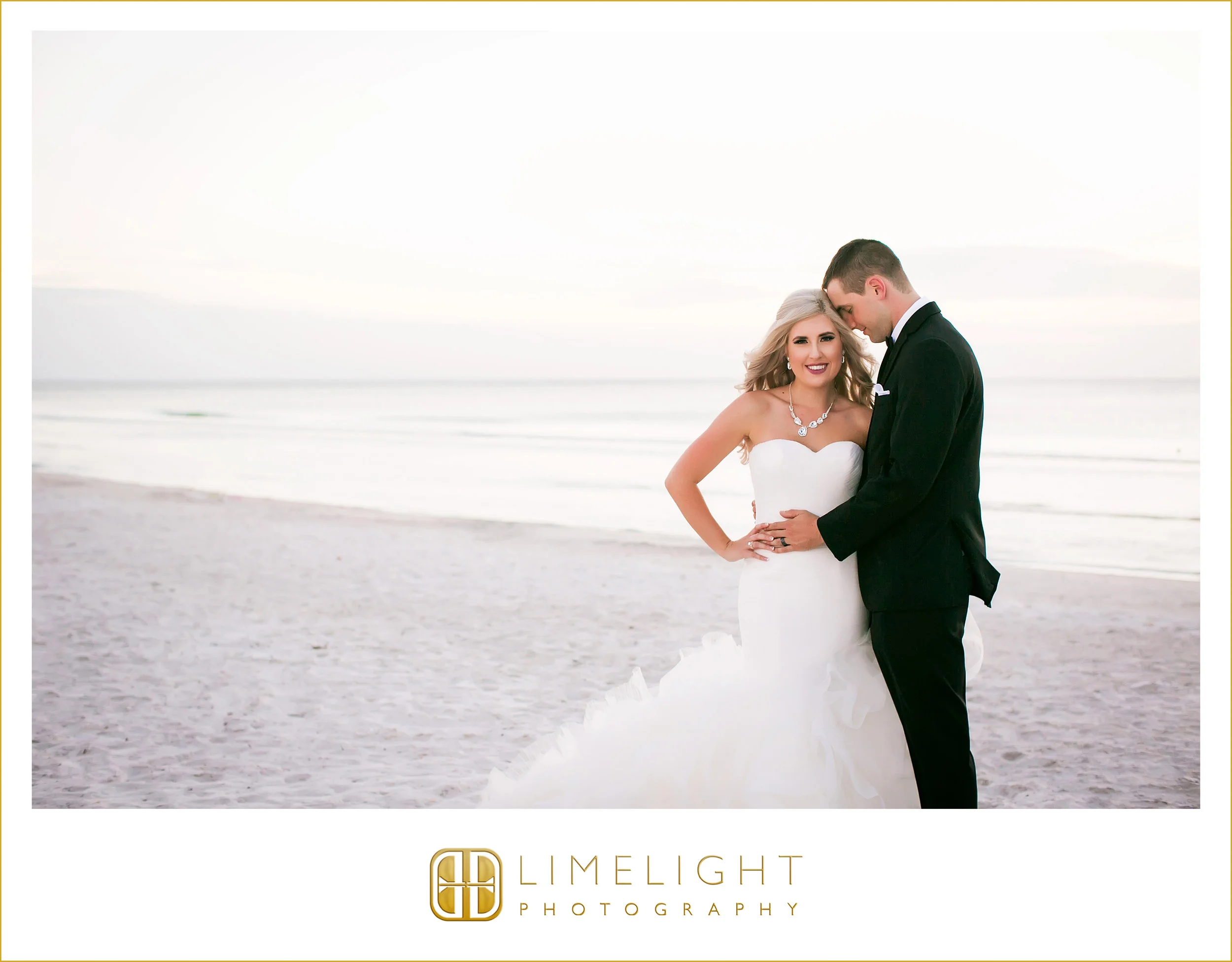 Portraits | Mr. & Mrs. | Wedding