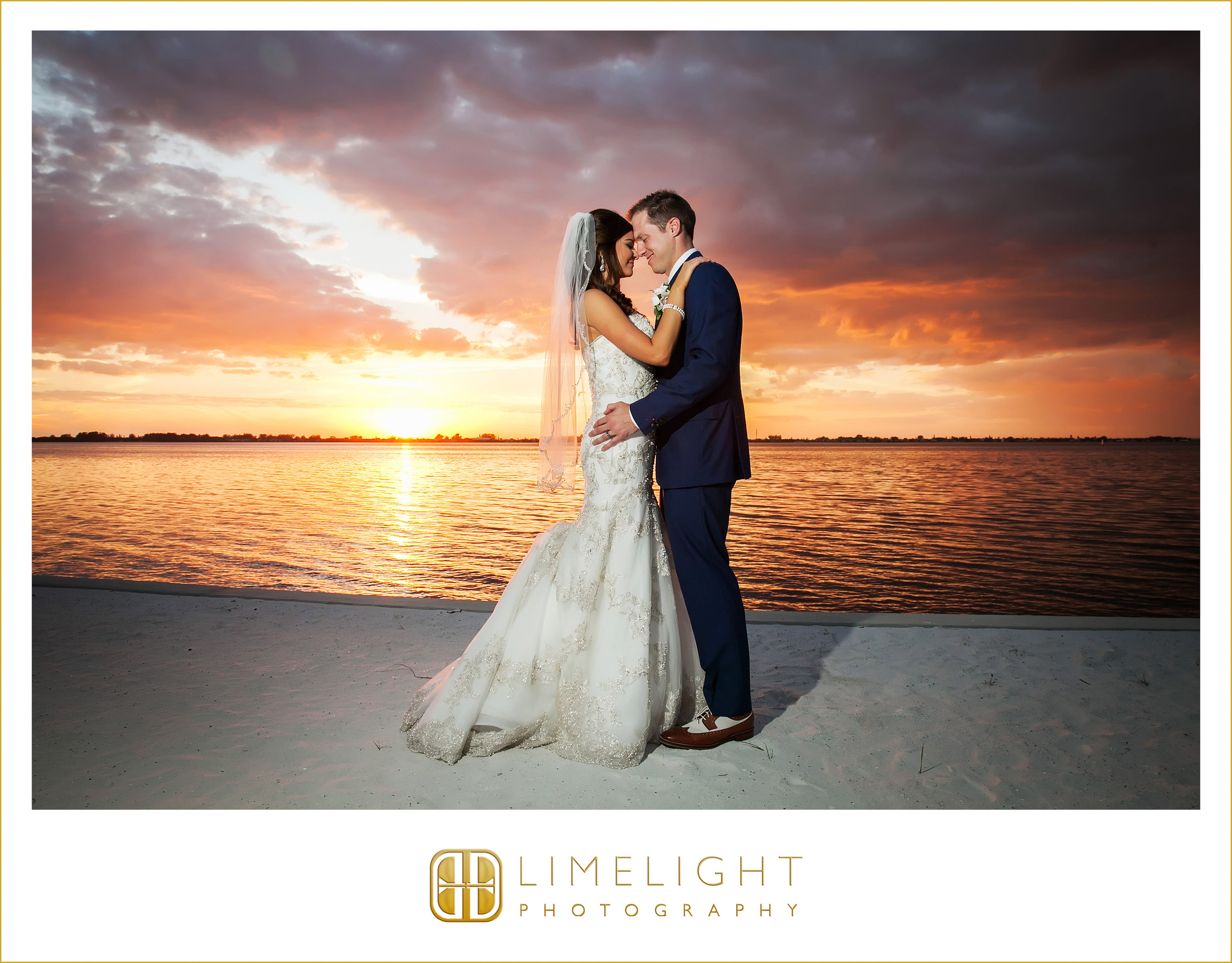 Sunset | Mr. & Mrs. | Wedding