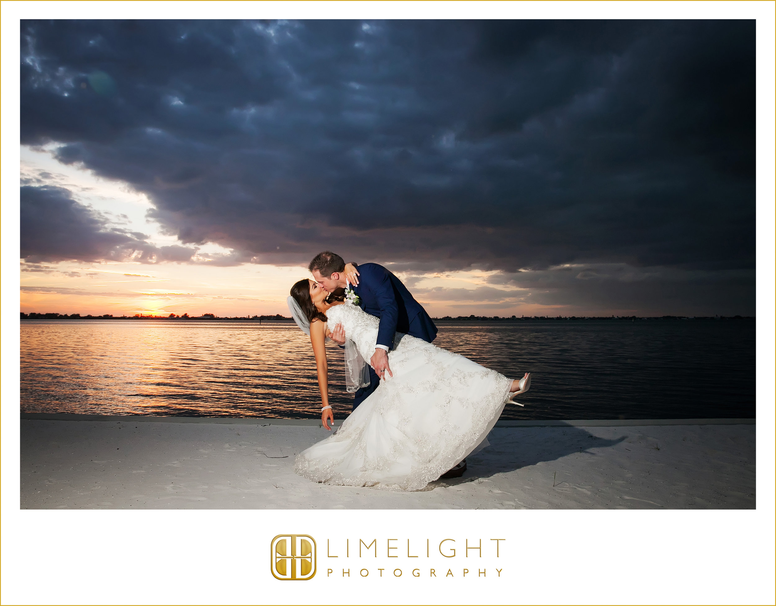 Sunset | Mr. & Mrs. | Wedding