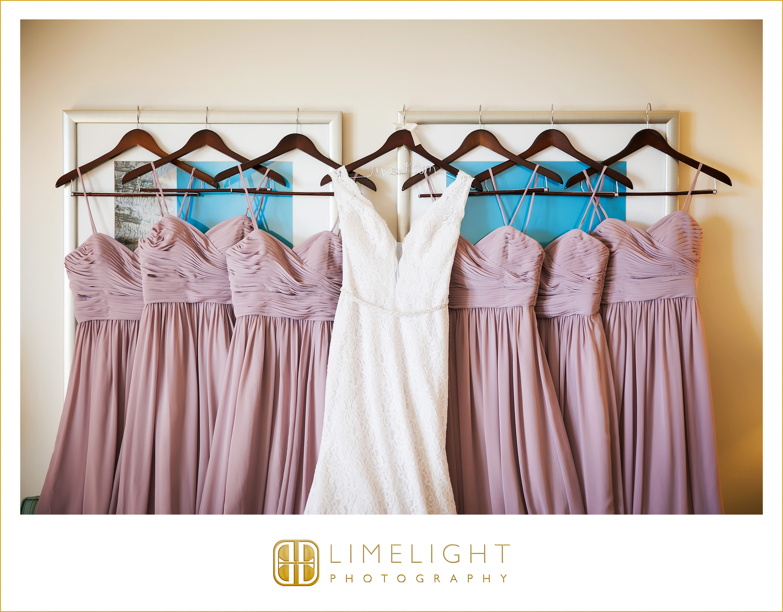 Bridesmaids | Bride | Dress | Wedding