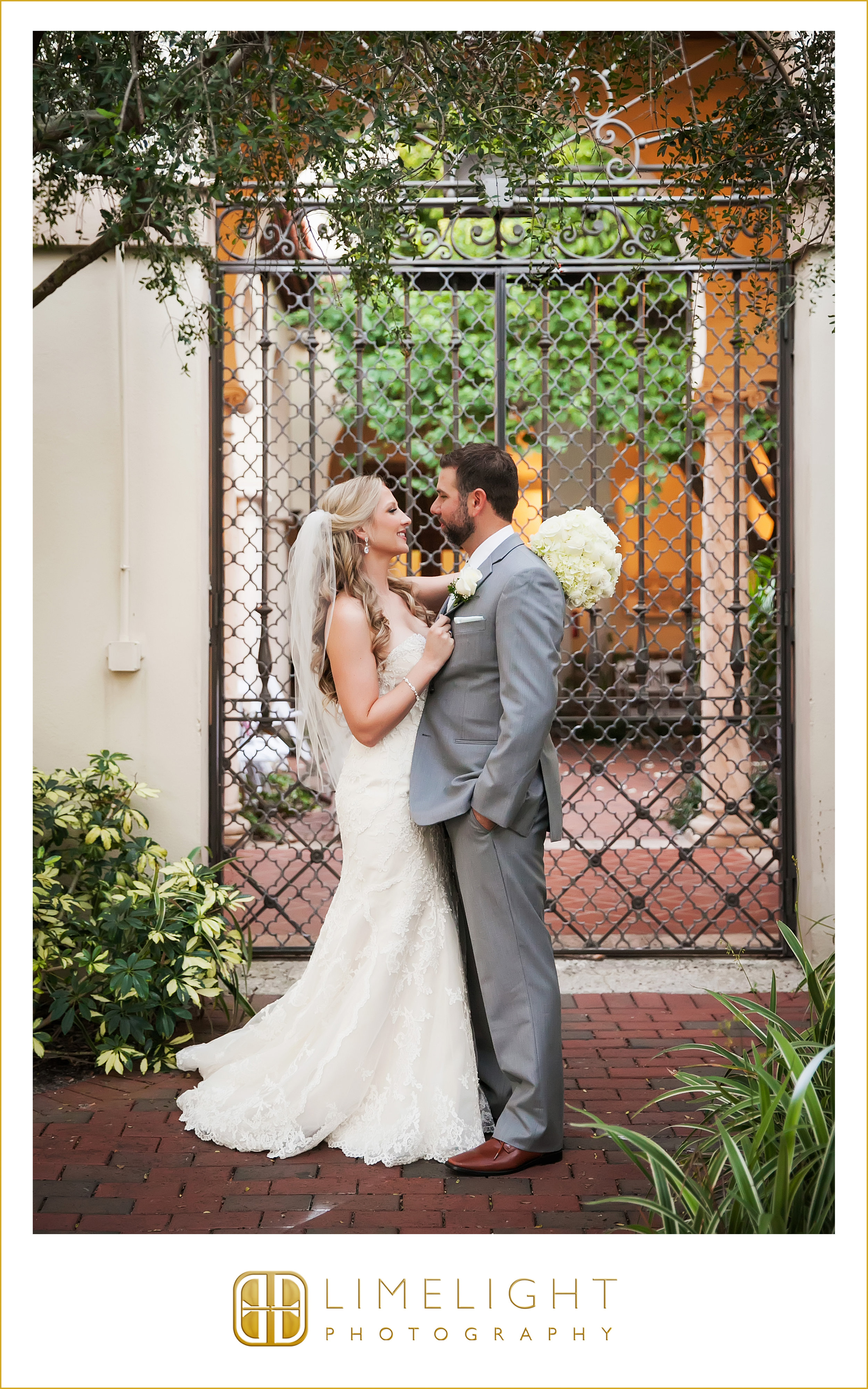 Newlyweds | Garden | Wedding