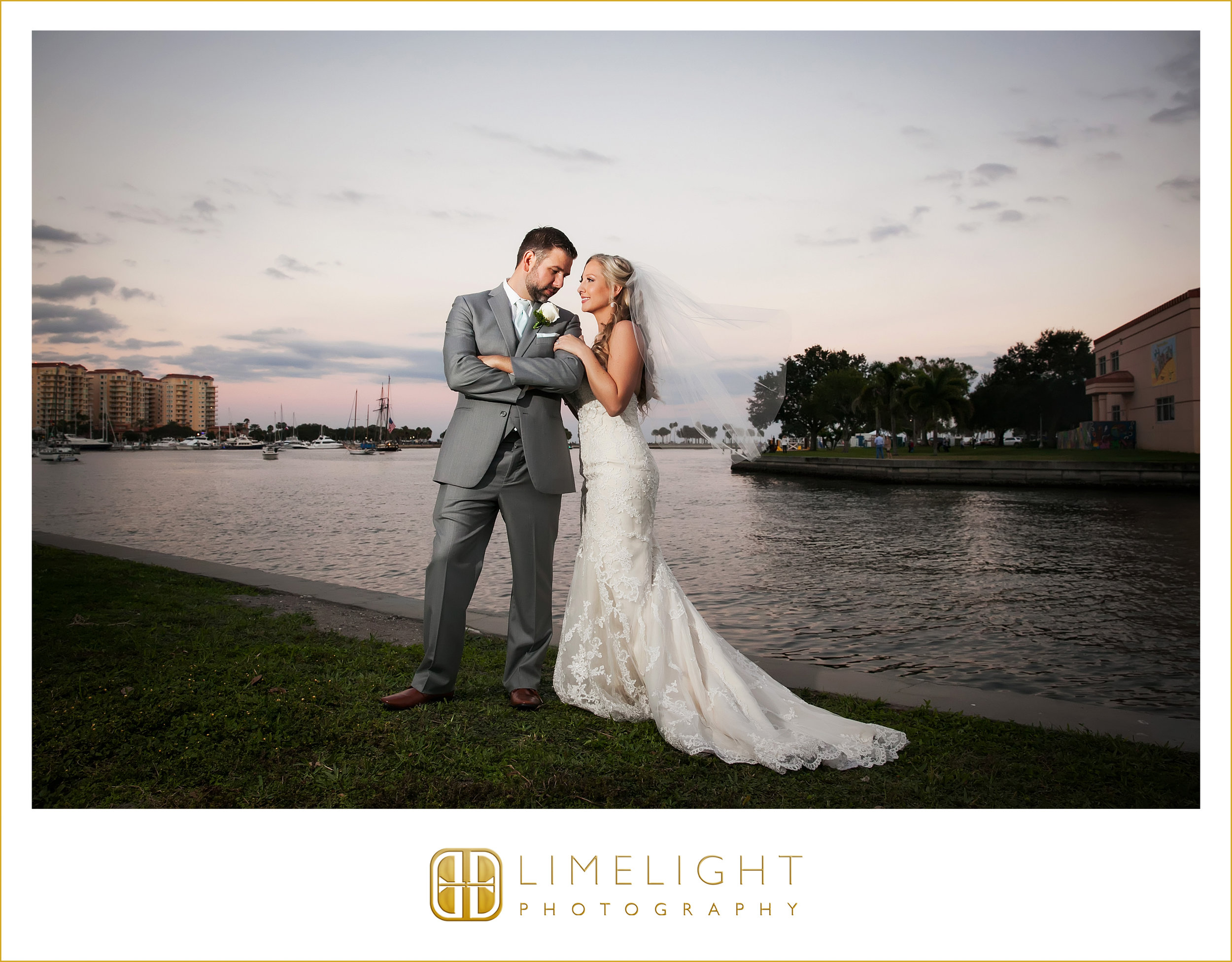 Waterside | Couple | Wedding