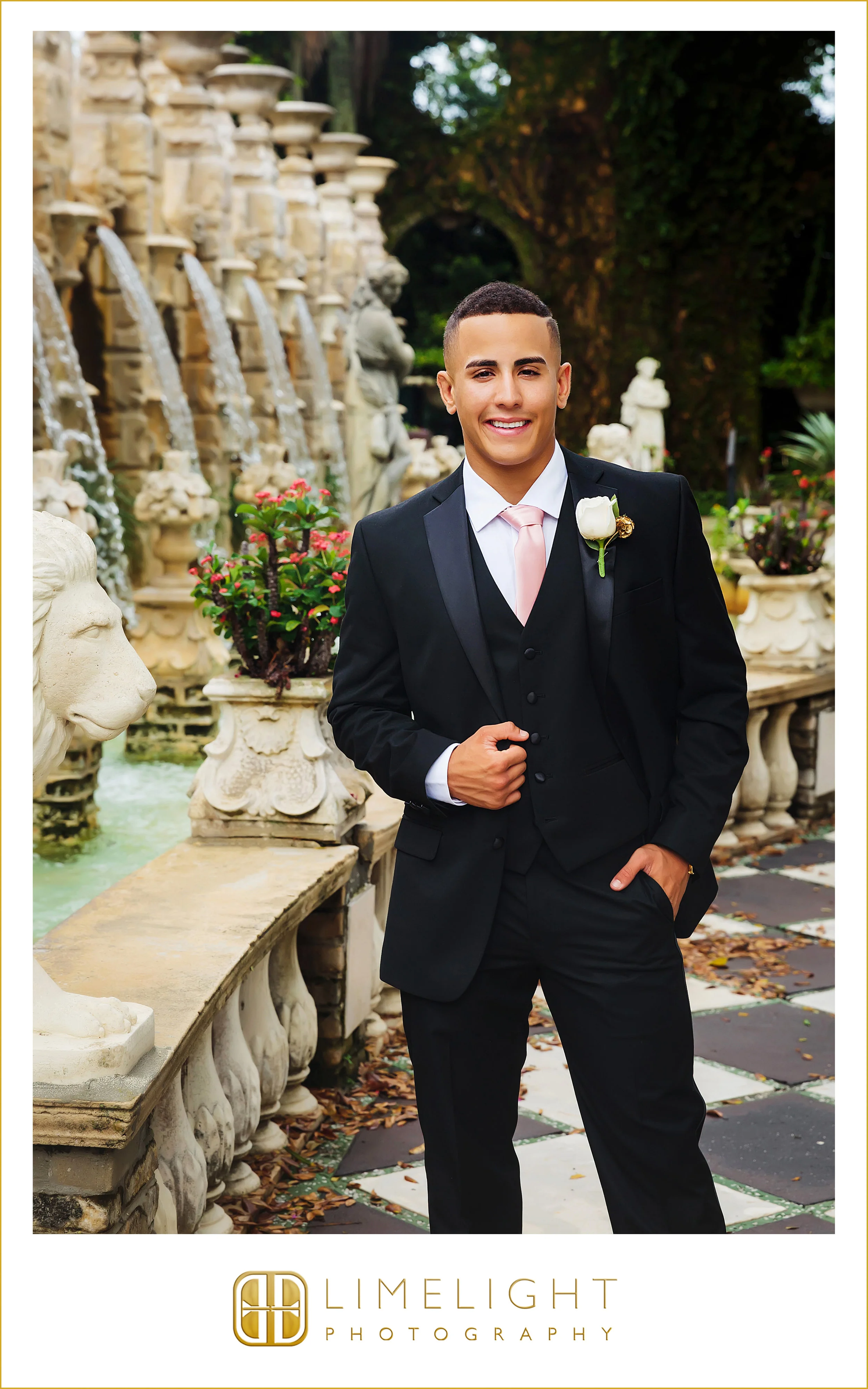 Groom | Portrait | Wedding