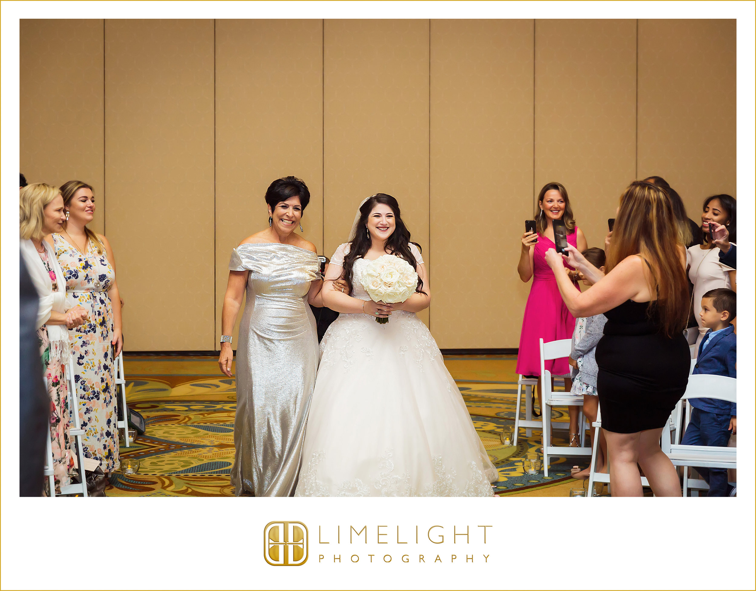 Mother &amp; Daughter | Ceremony | Wedding