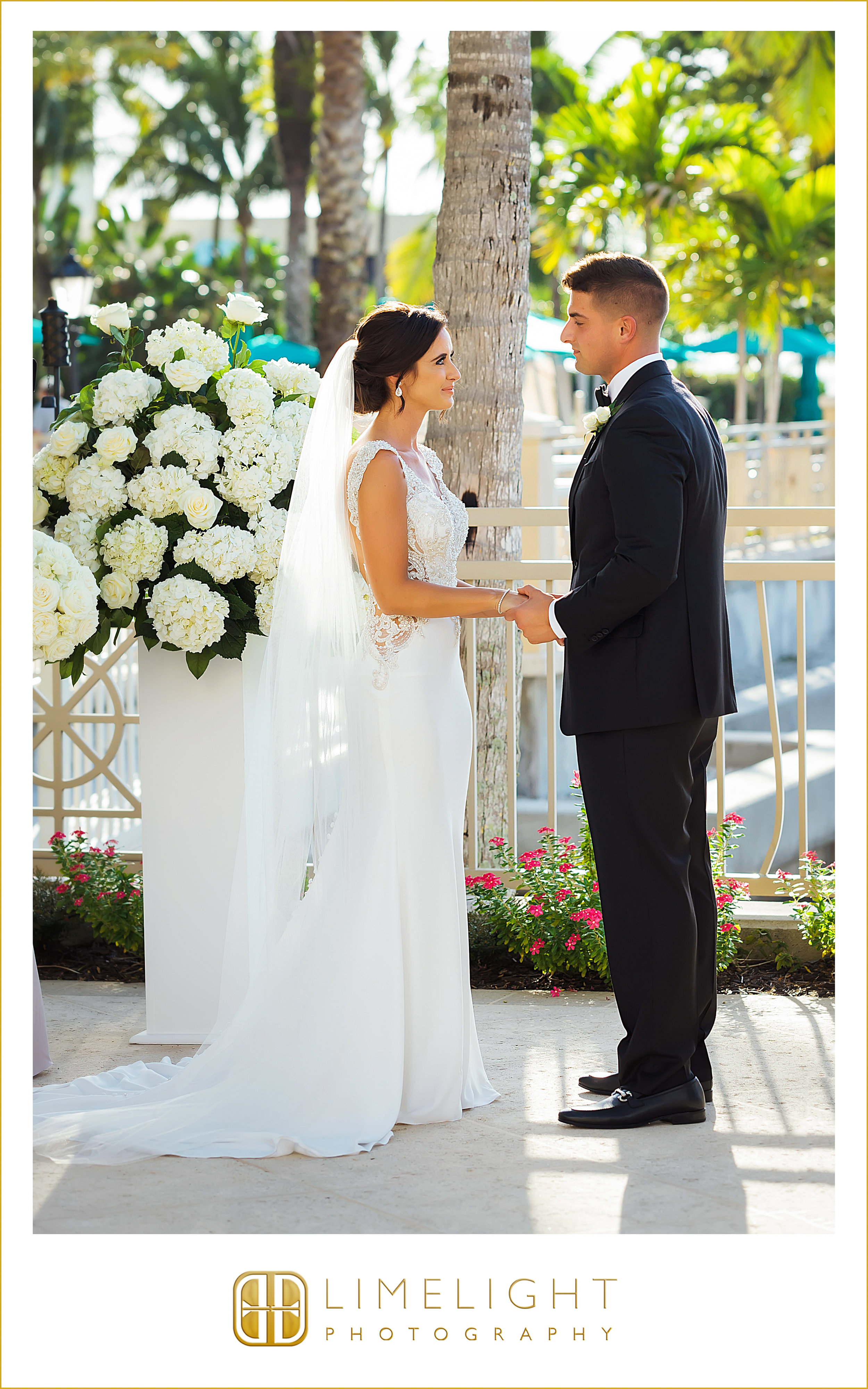 Portraits | Mr. & Mrs. | Wedding