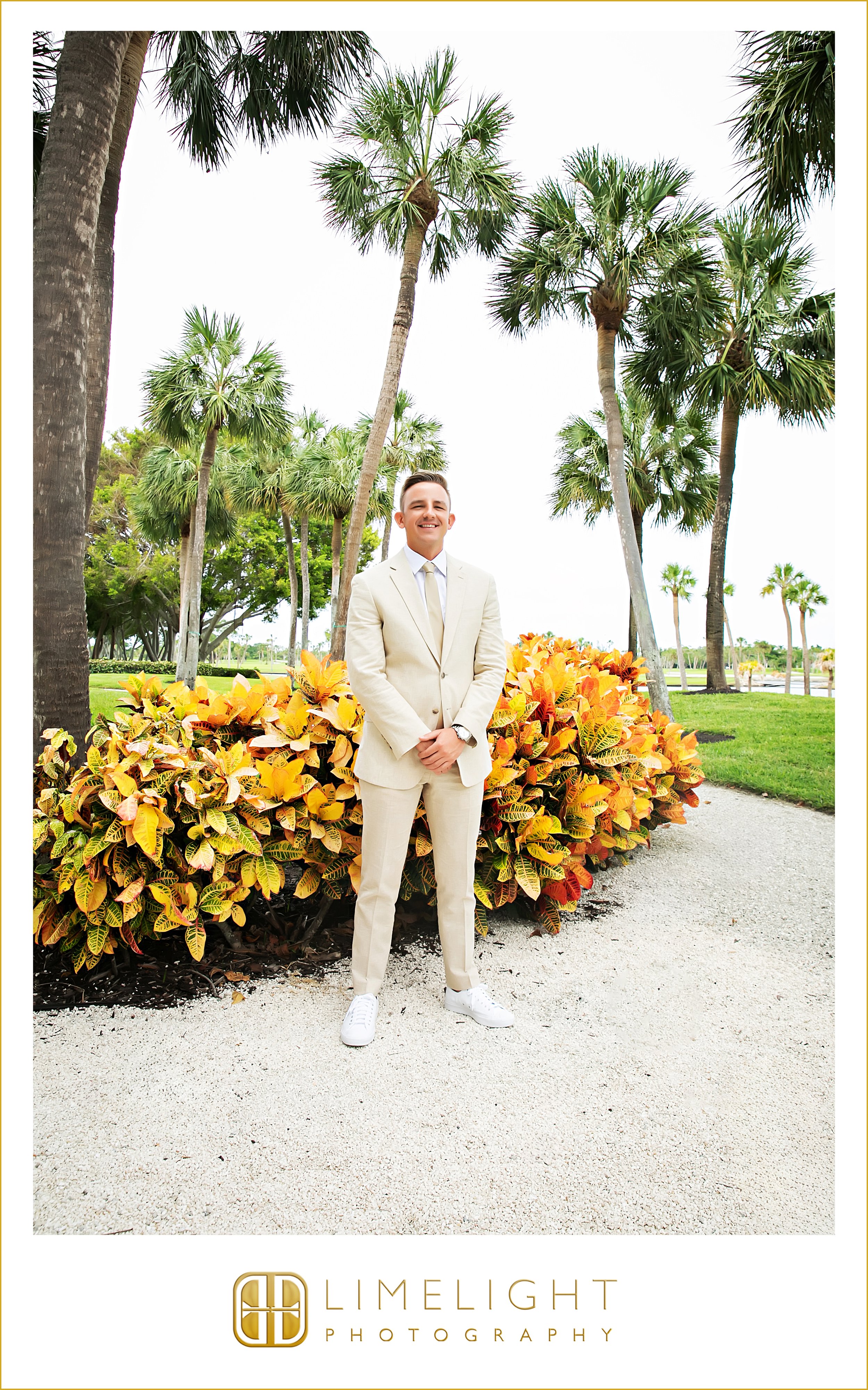 0008-longboat-key-club-sarasota-wedding-photographers.jpg