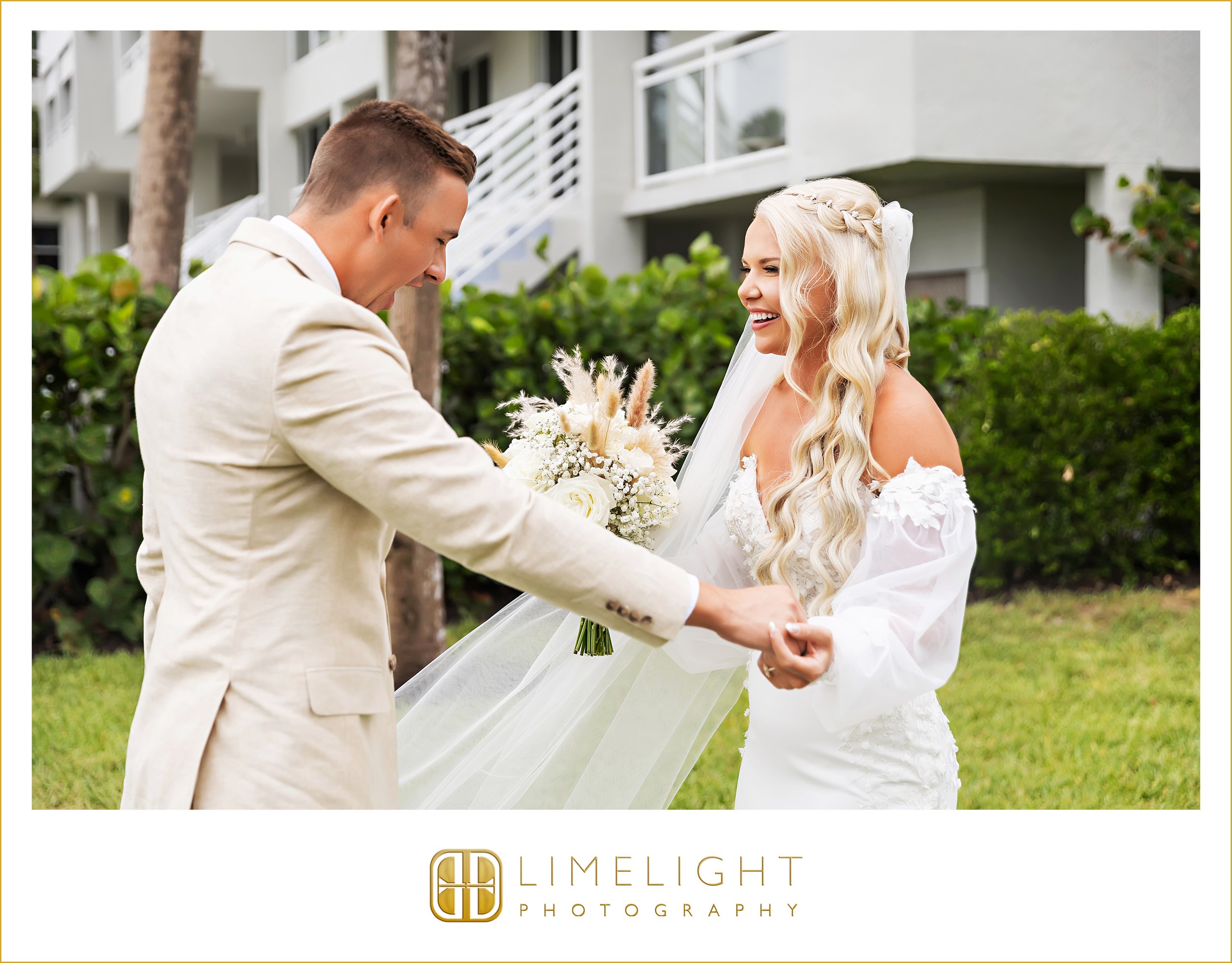 0018-longboat-key-club-sarasota-wedding-photographers.jpg