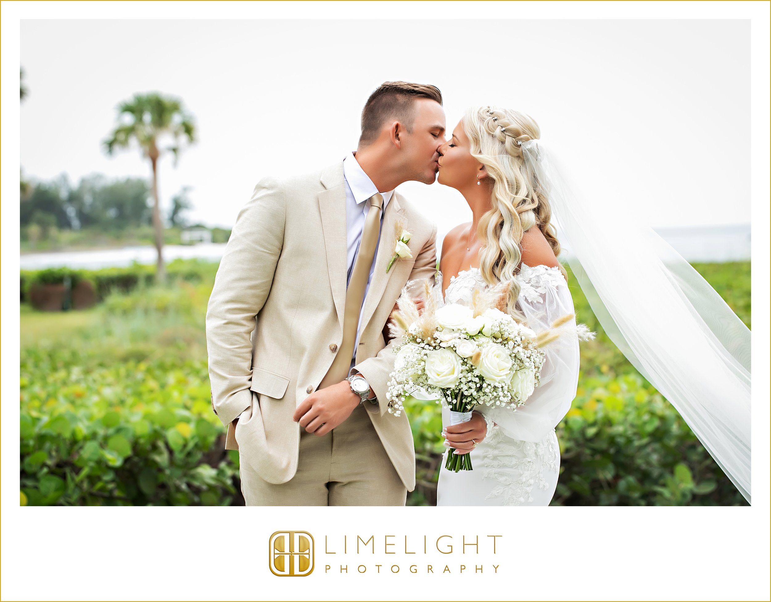 0023-longboat-key-club-sarasota-wedding-photographers.jpg