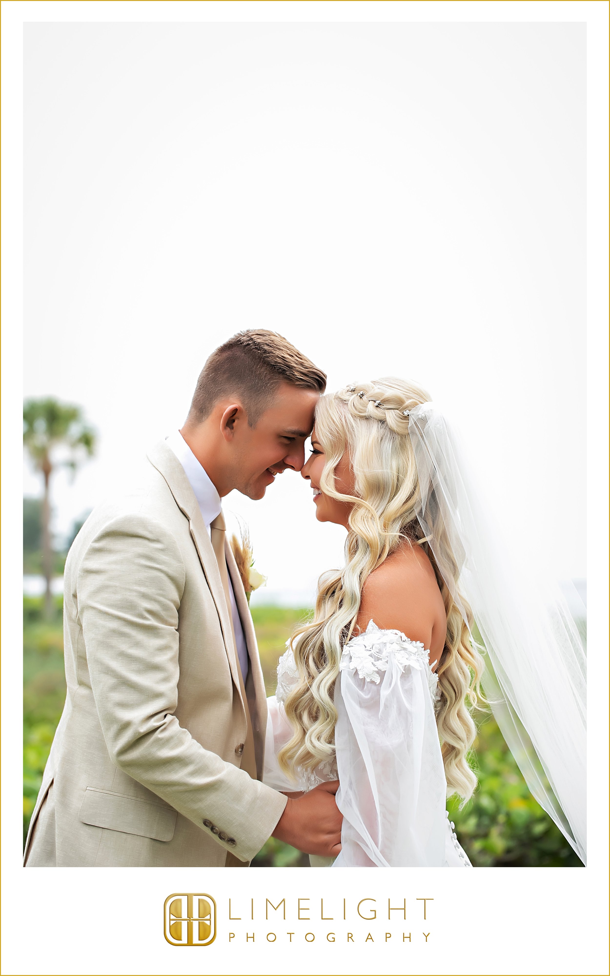 0024-longboat-key-club-sarasota-wedding-photographers.jpg