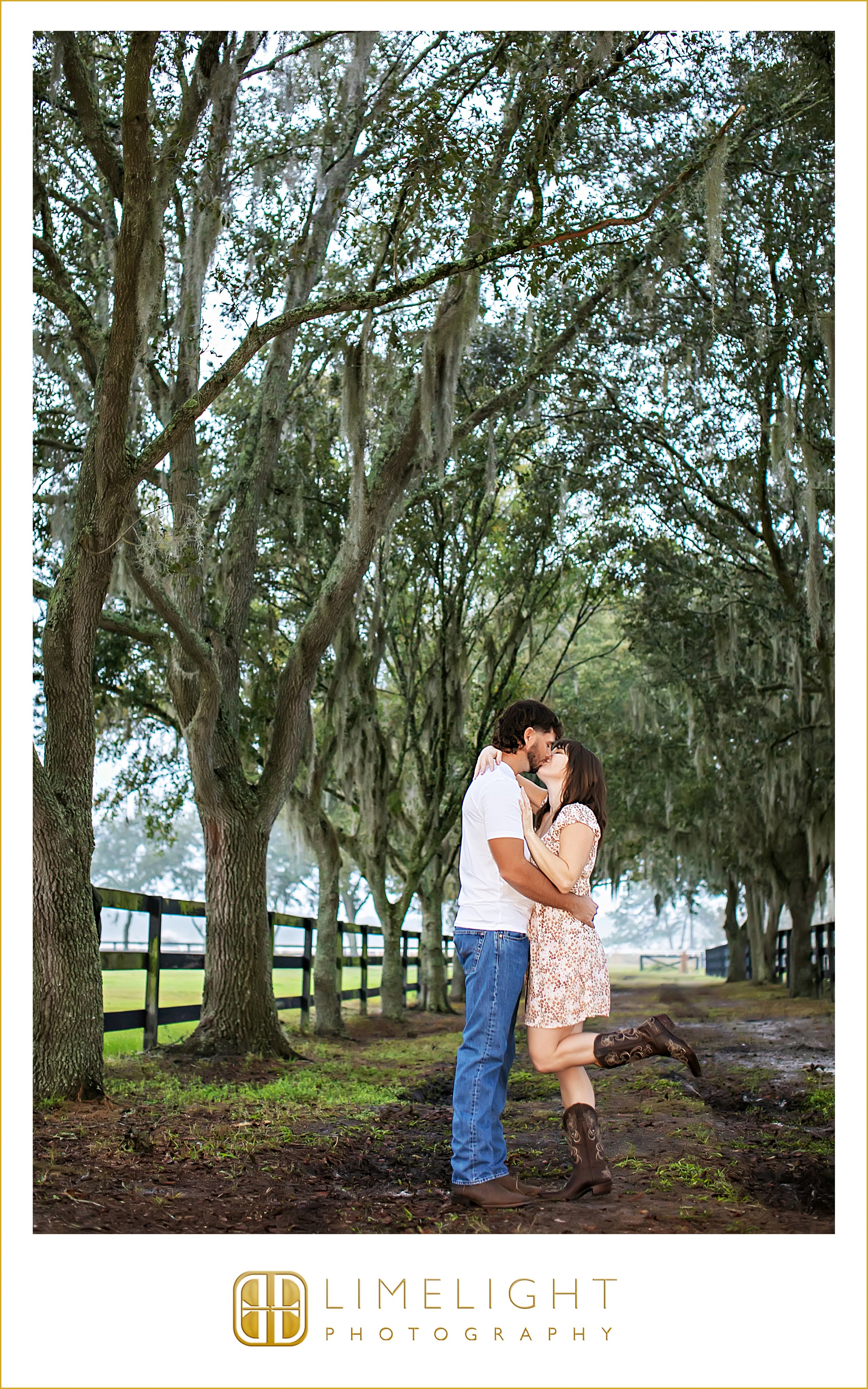 0002-Odessa-Florida-Engagament-Session-Photojounalistic-Tampa-Photographer.jpg