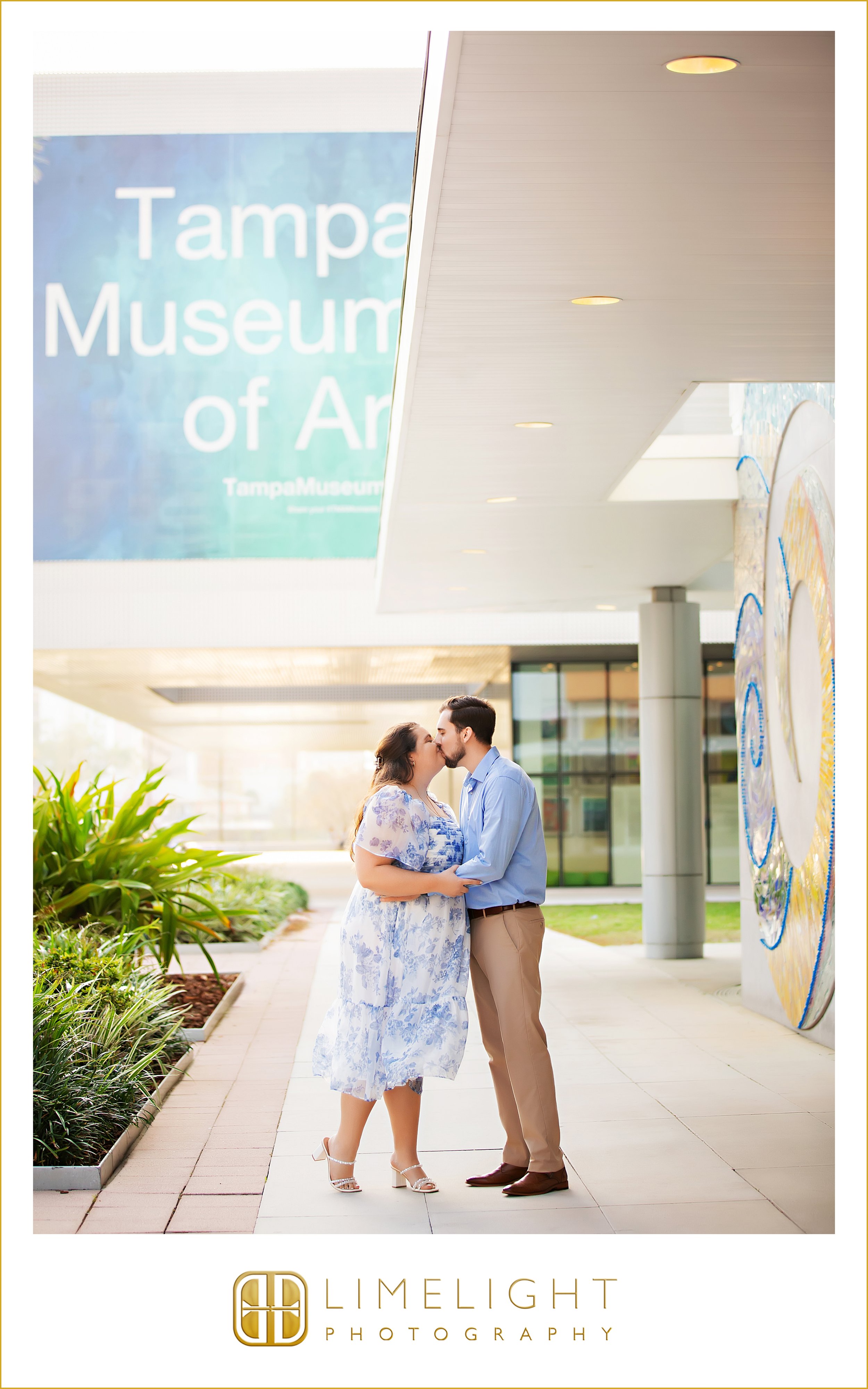 0006-Downtown-Tampa-Engagement-Session-Candid-Photography.jpg