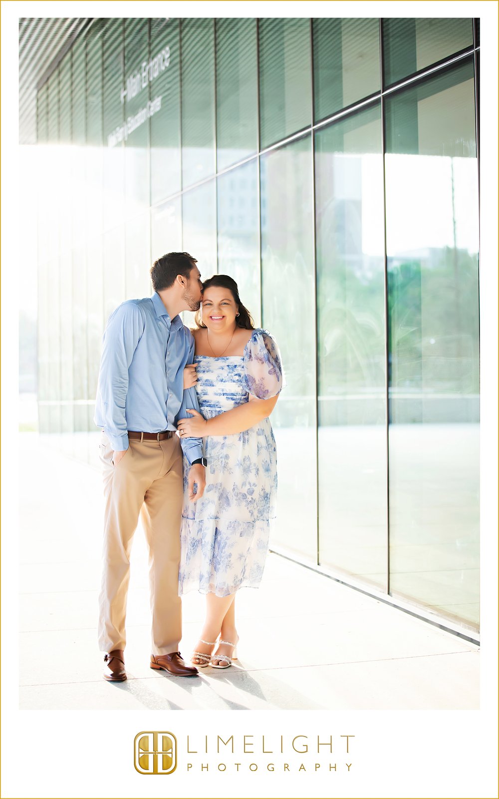 0007-Downtown-Tampa-Engagement-Session-Candid-Photography.jpg