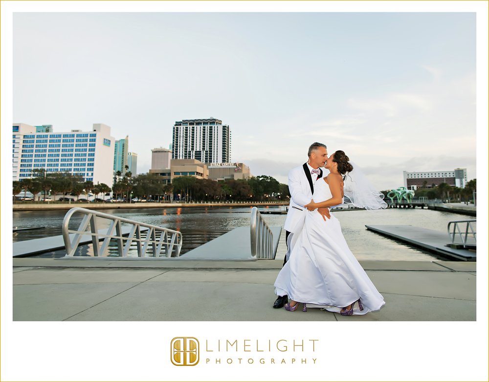 0060-Tampa-River-Center-Wedding.jpg