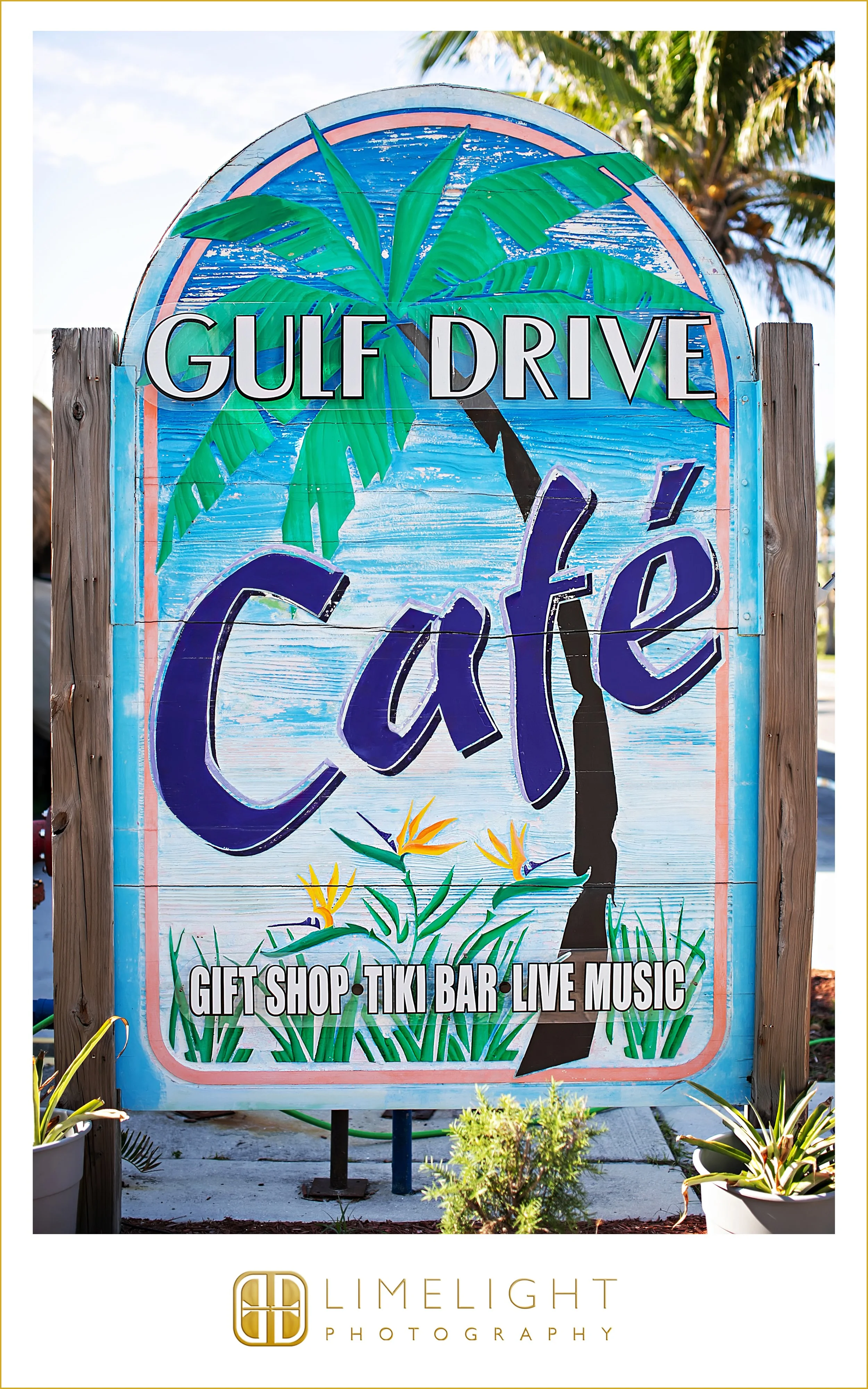 0001-Gulf-Drive-Cafe-Micro-Wedding-Phototgrapher.jpg