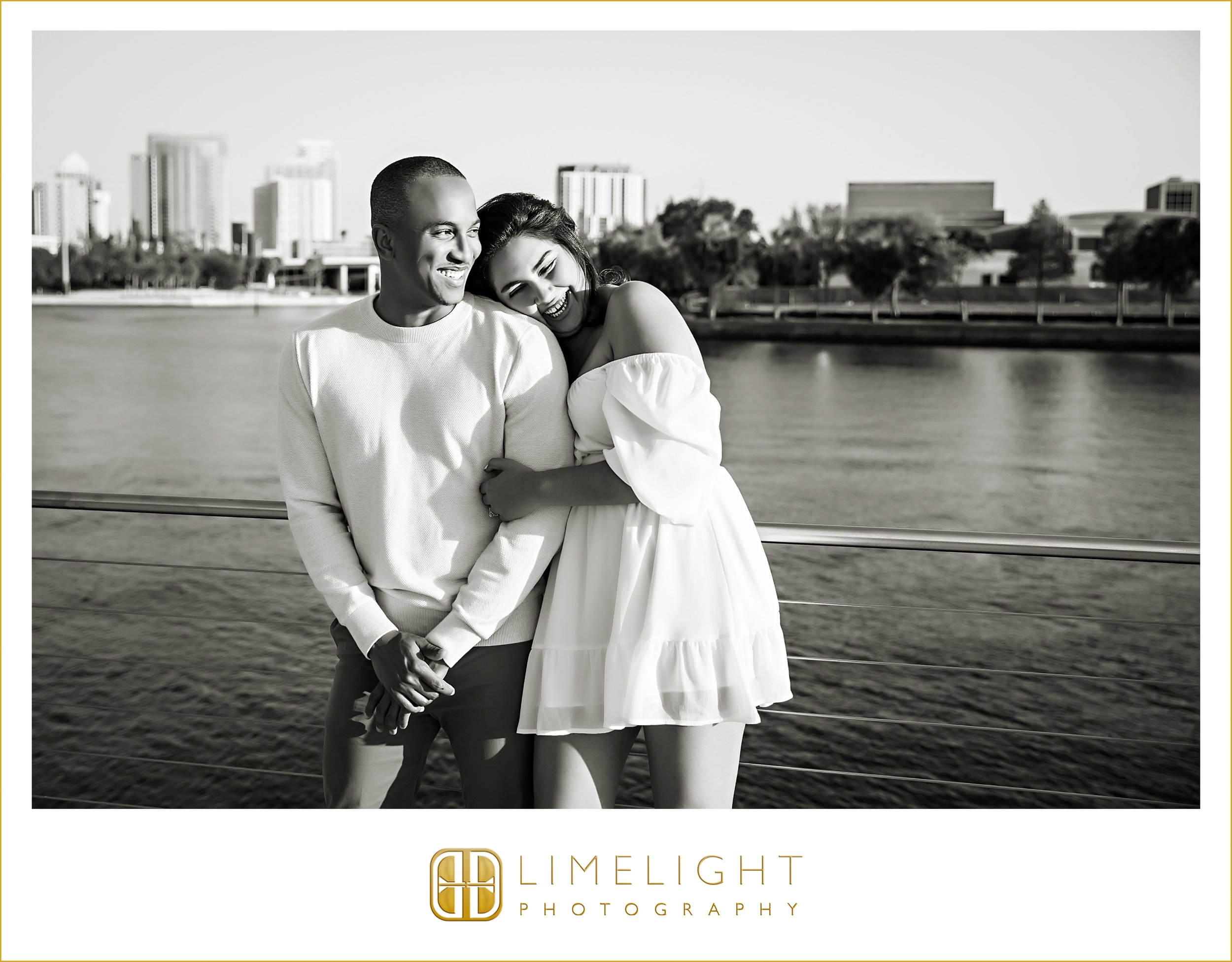 0003-Donwtown-Tampa-Engagement-Session-Inspo.jpg
