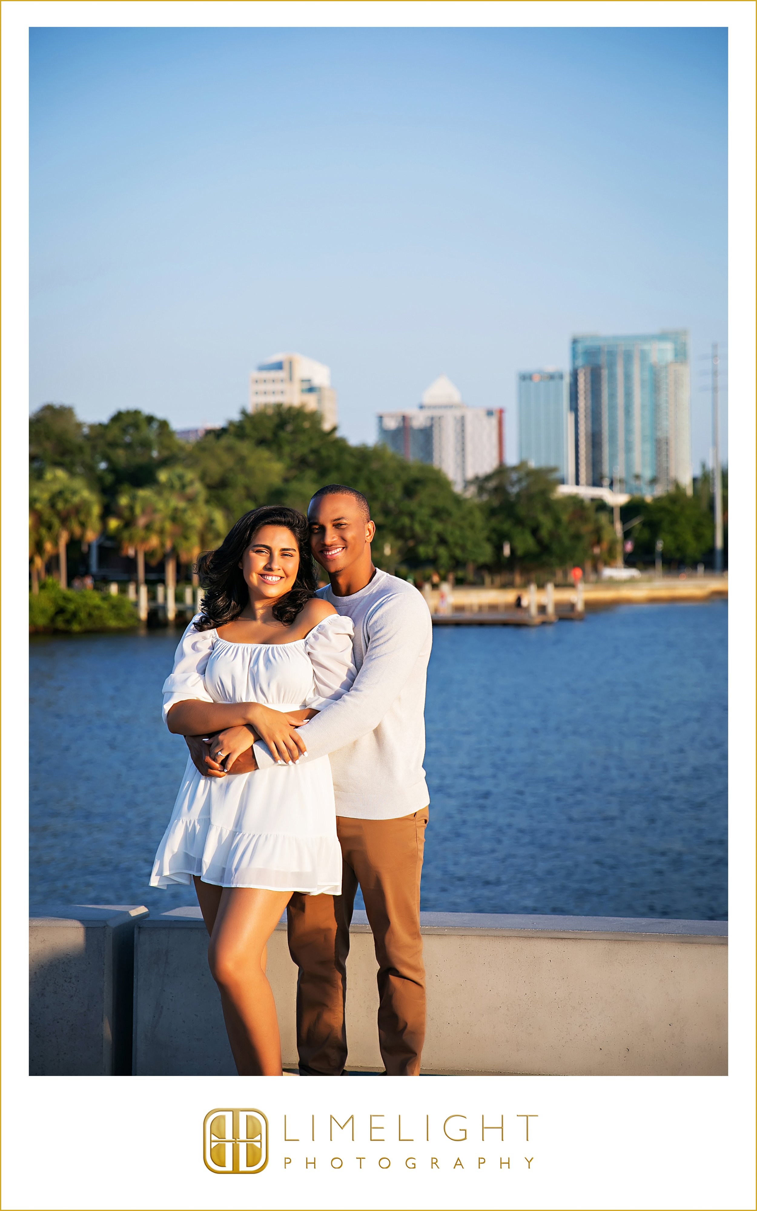 0005-Donwtown-Tampa-Engagement-Session-Inspo.jpg