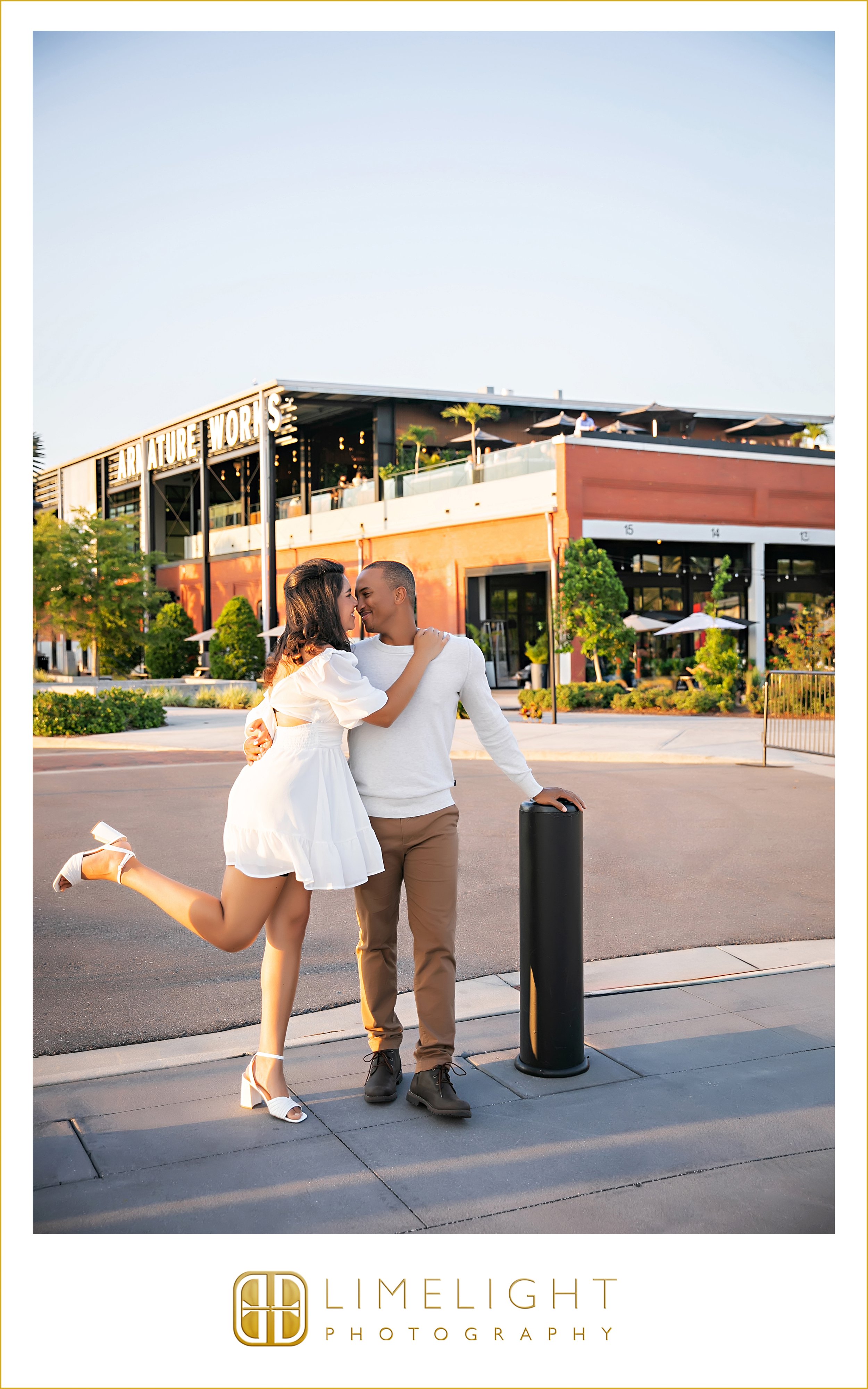 0013-Donwtown-Tampa-Engagement-Session-Inspo.jpg