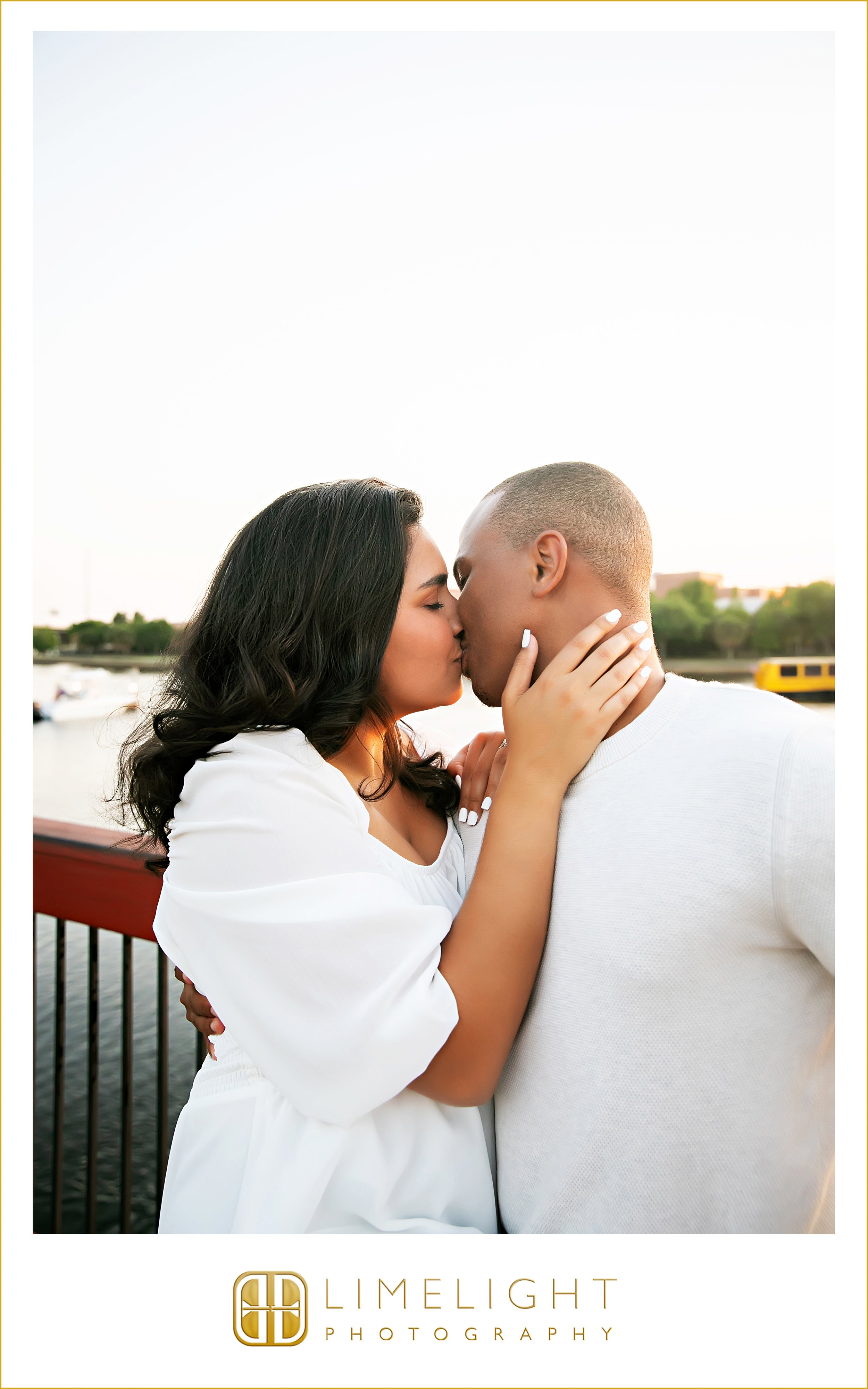 0021-Donwtown-Tampa-Engagement-Session-Inspo.jpg