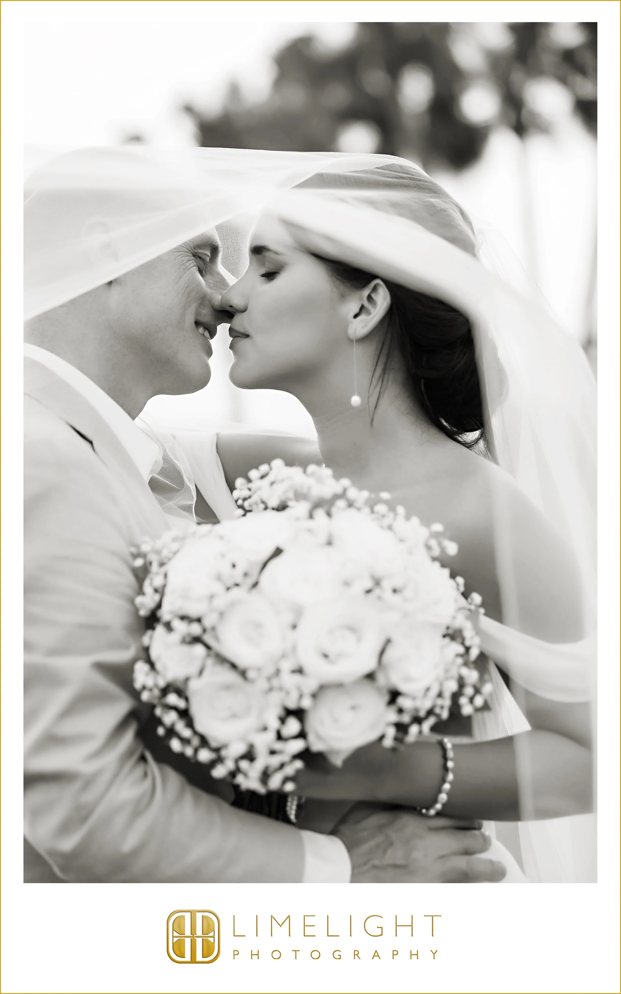 0049-The-Resort-at-Longboat-Key-Club-Wedding-Photographer.jpg