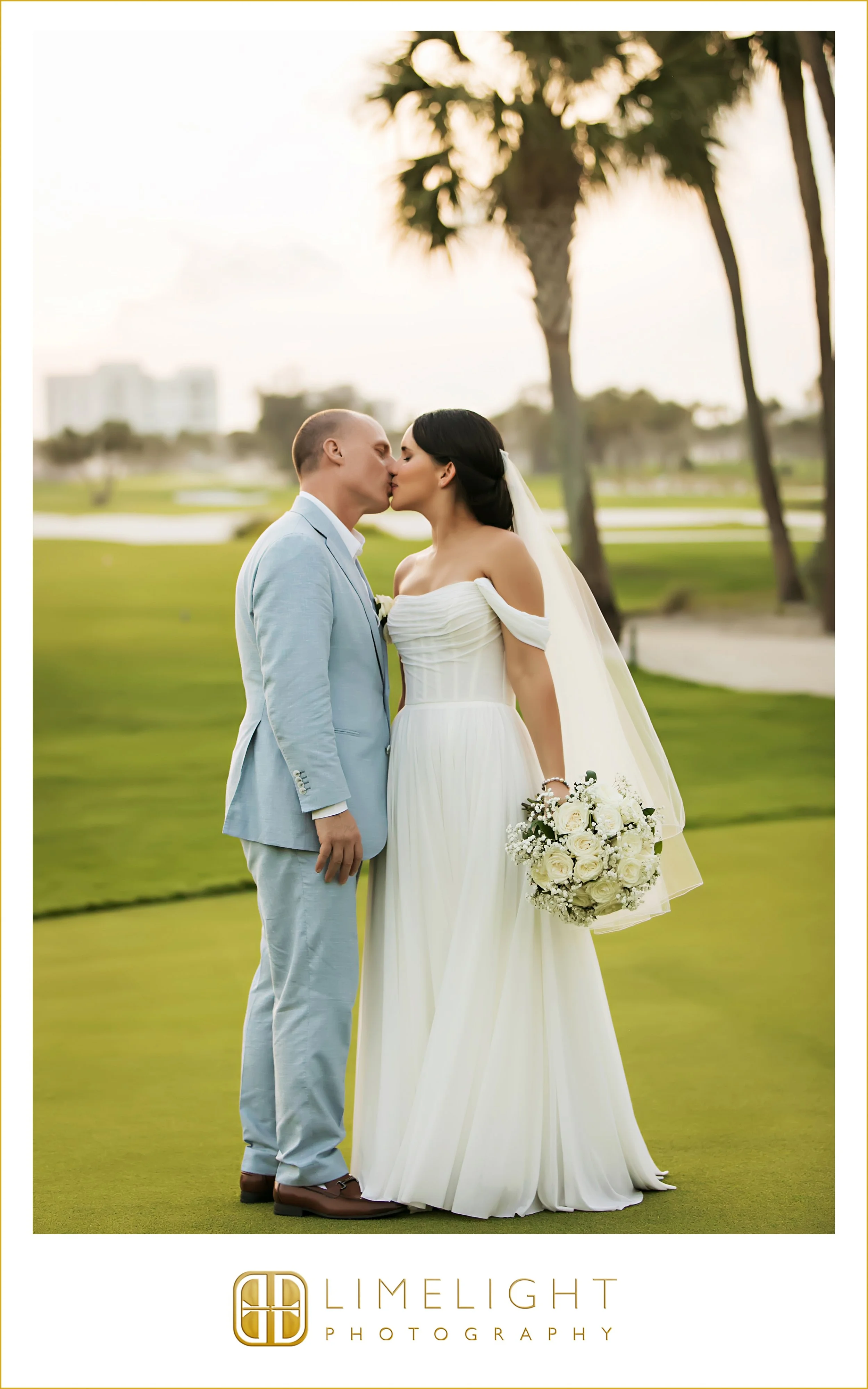 0051-The-Resort-at-Longboat-Key-Club-Wedding-Photographer.jpg