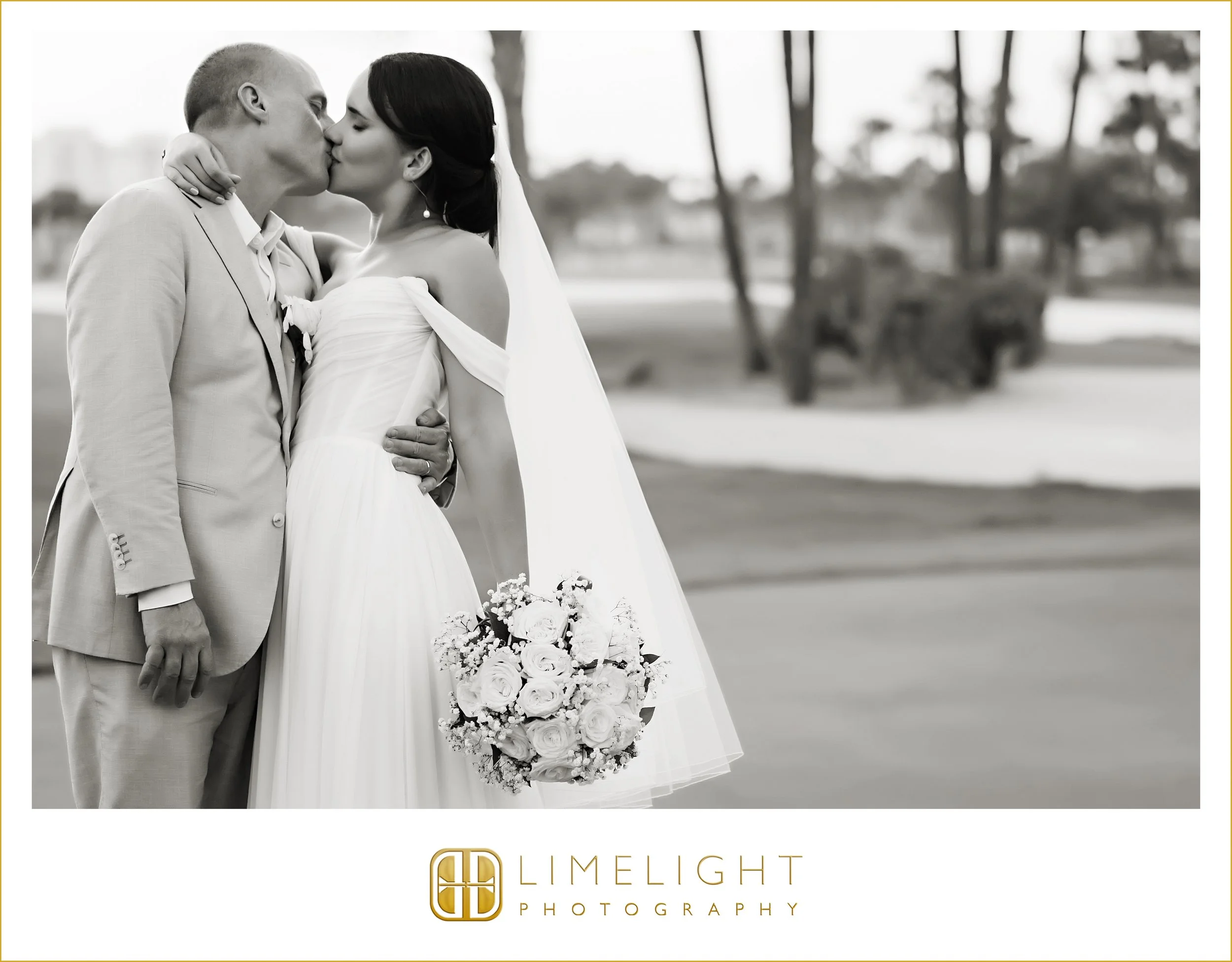 0054-The-Resort-at-Longboat-Key-Club-Wedding-Photographer.jpg