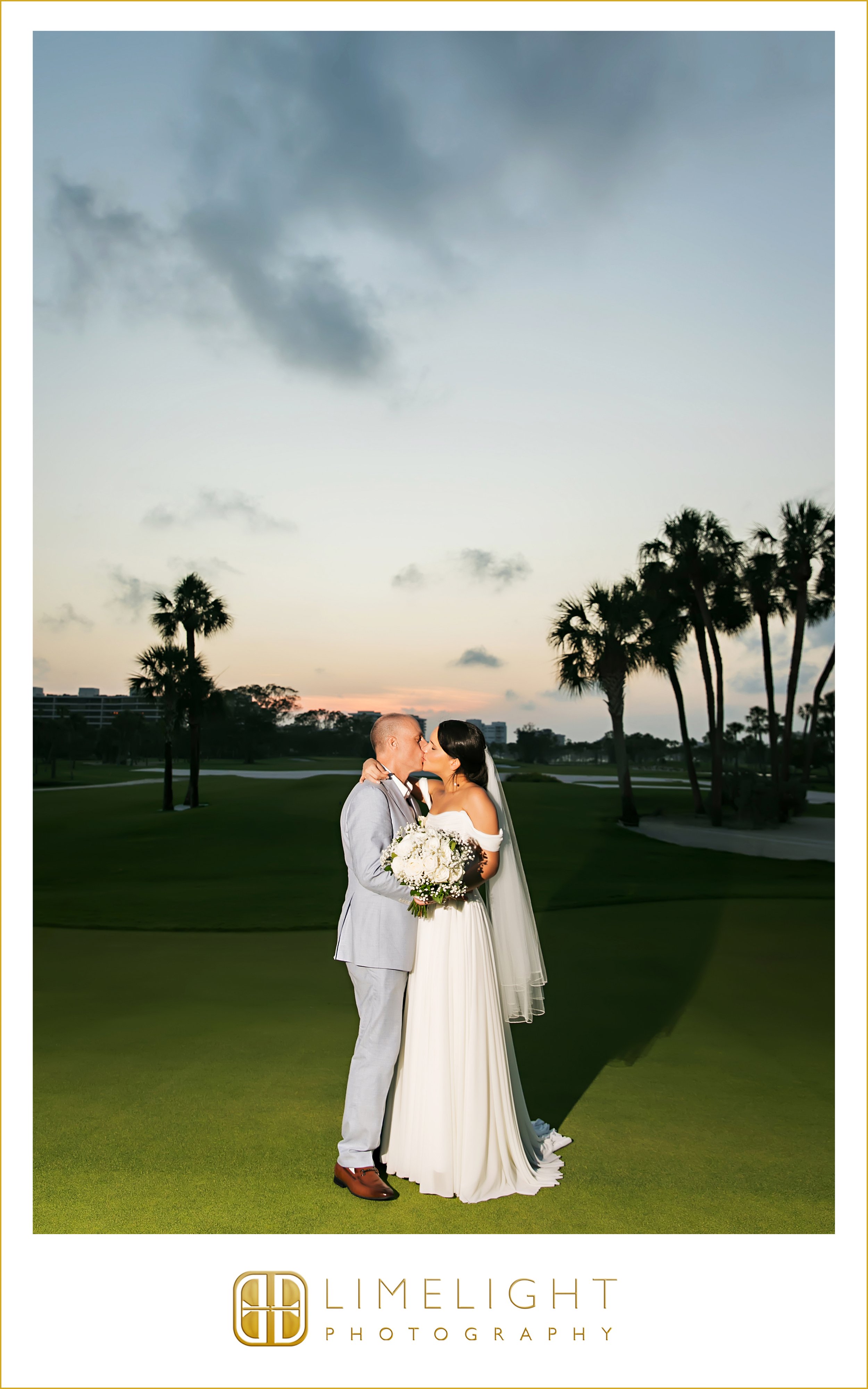 0055-The-Resort-at-Longboat-Key-Club-Wedding-Photographer.jpg