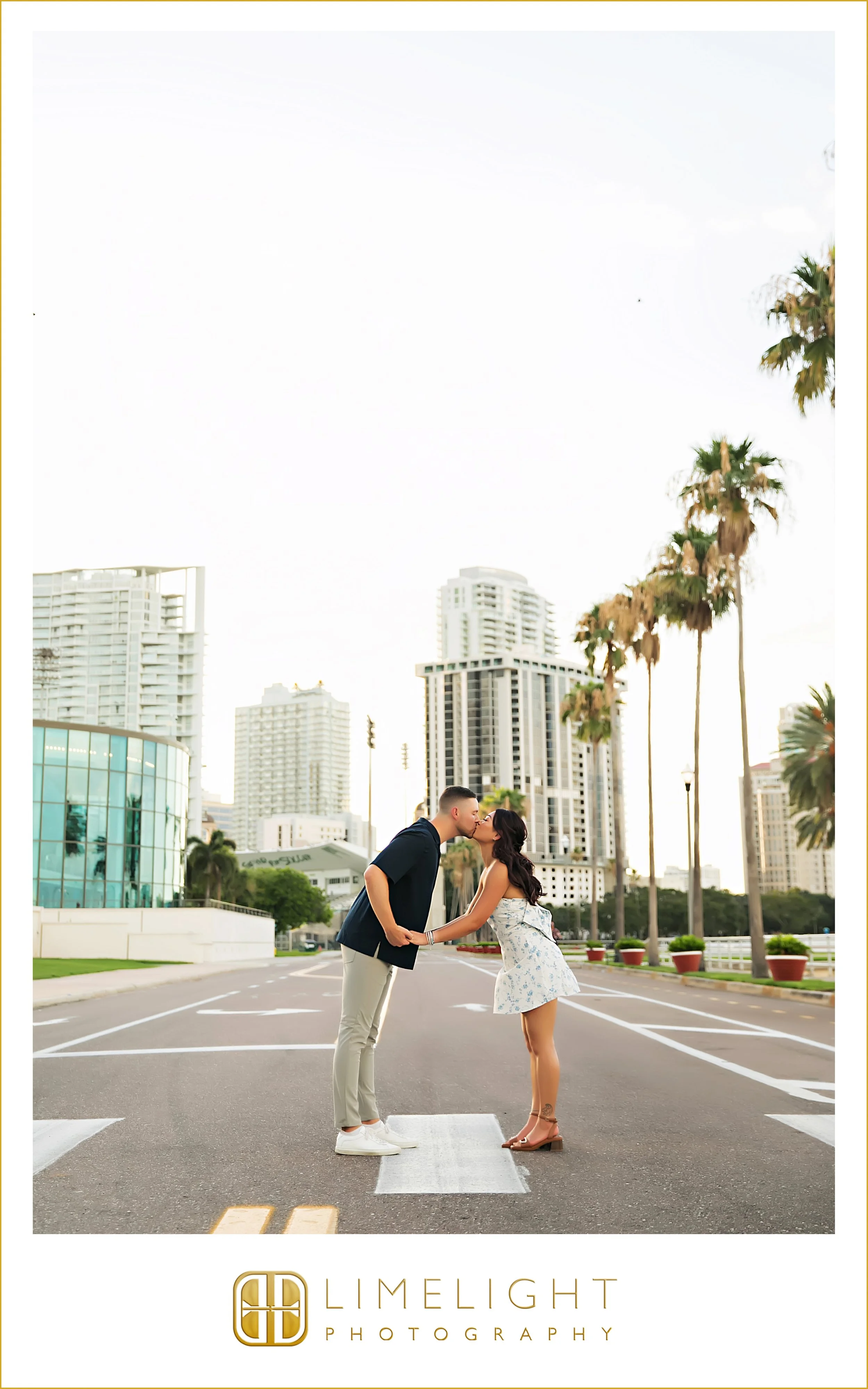 0013-The-Dali-Museum-Engagement-Session-Inspo.jpg