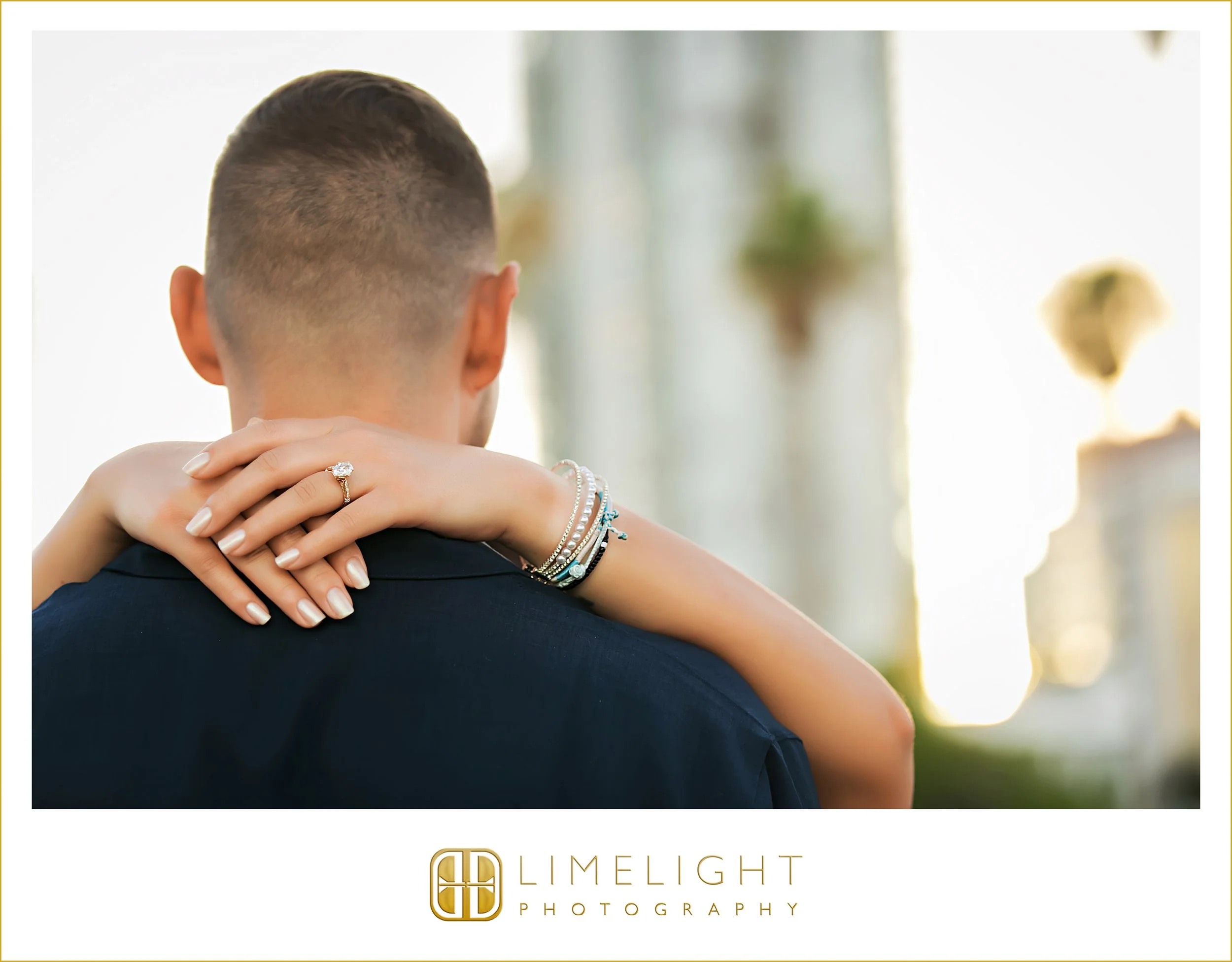 0014-The-Dali-Museum-Engagement-Session-Inspo.jpg