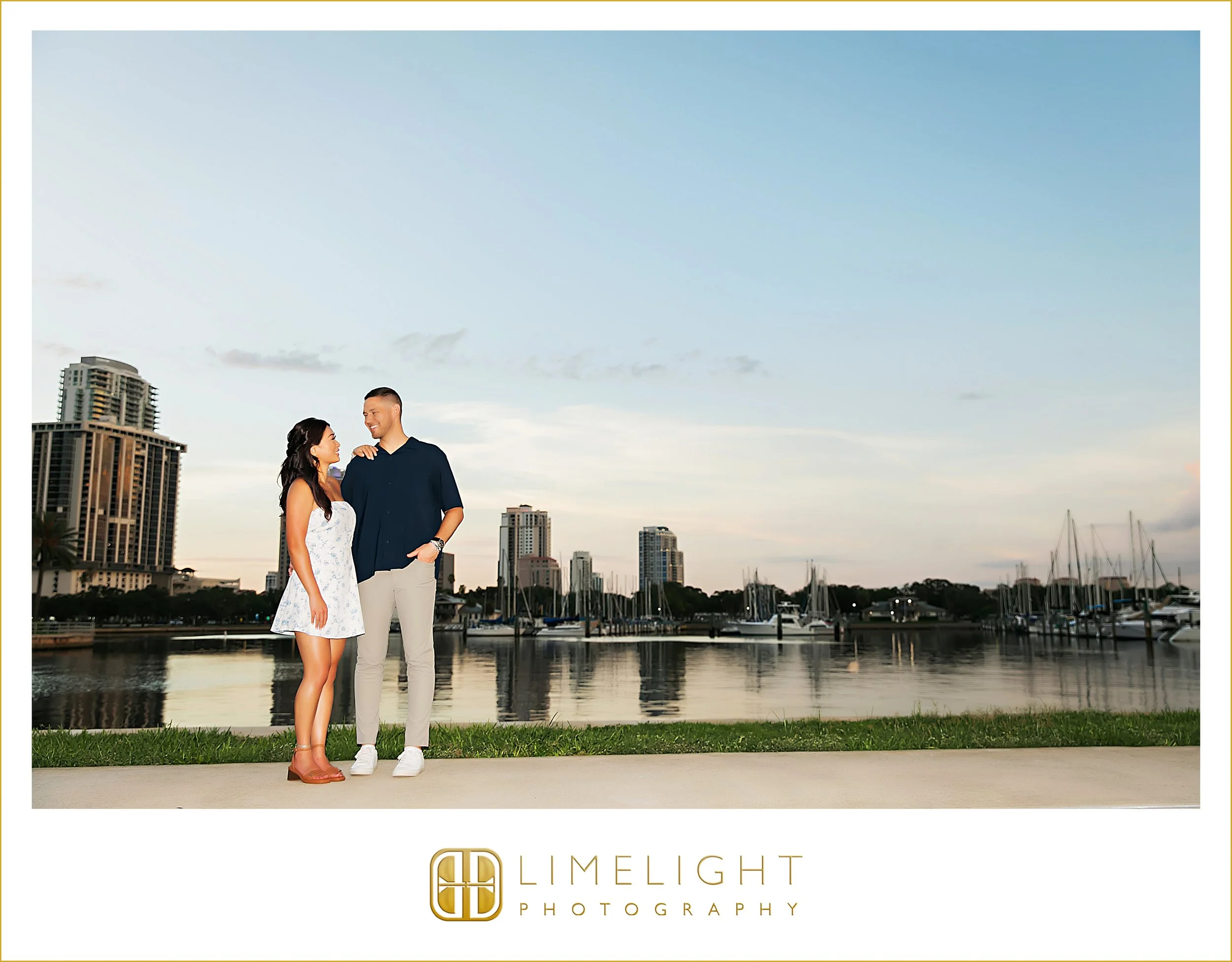 0021-The-Dali-Museum-Engagement-Session-Inspo.jpg
