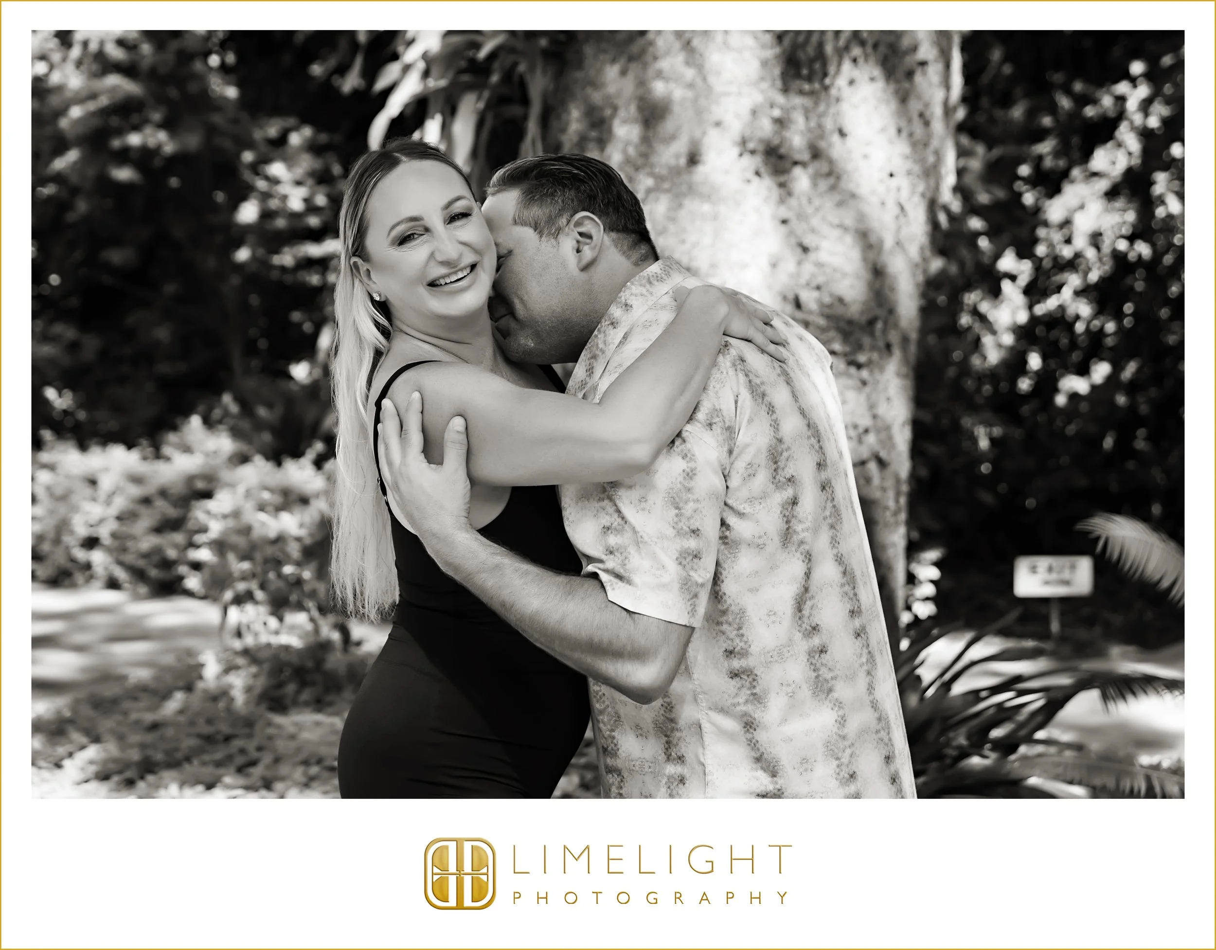 0011-Sunken-Gardens-Engagment-Session-Inspo.jpg