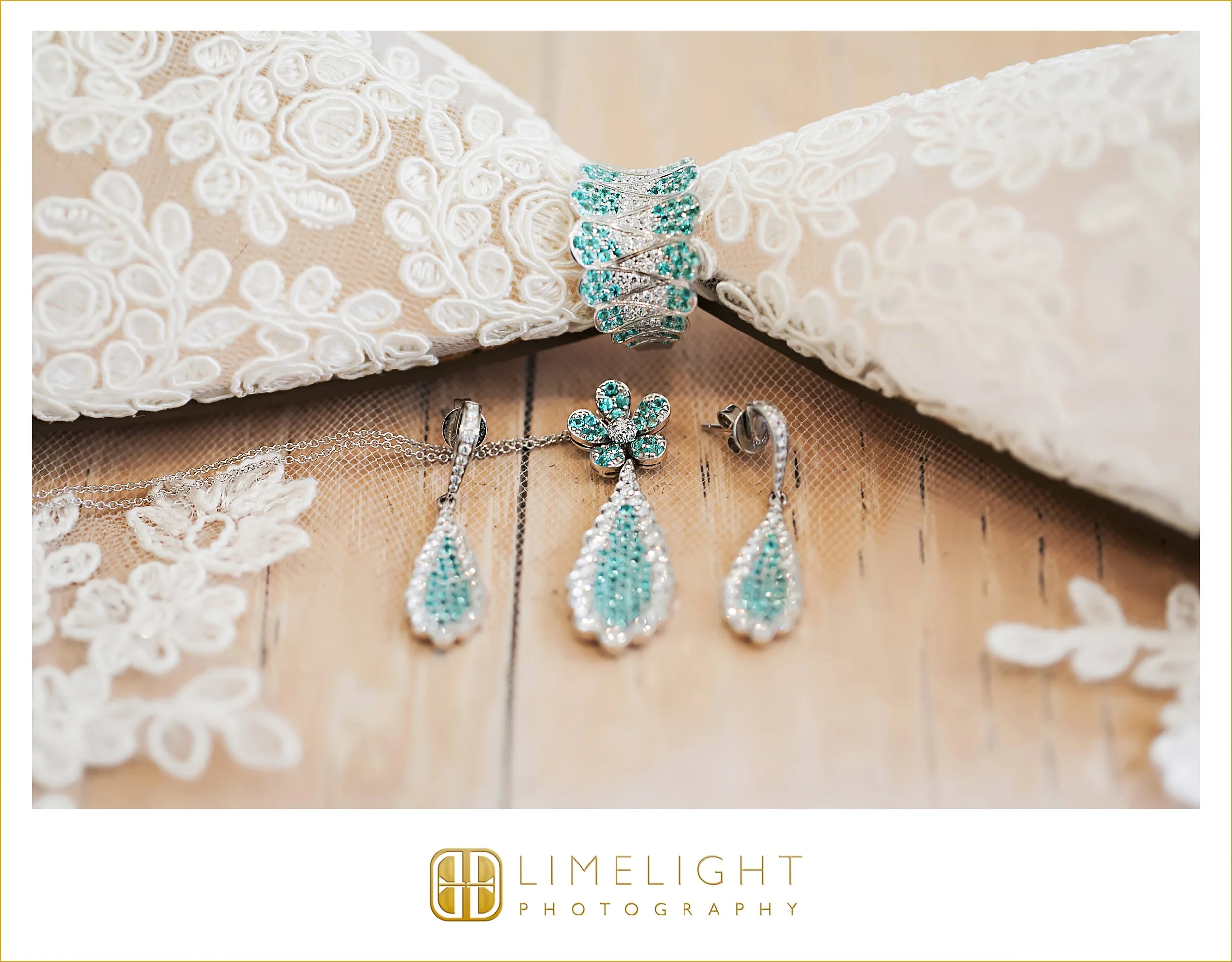 0021-Sandpearl-Resort-Preferred-Wedding-Vendor.jpg