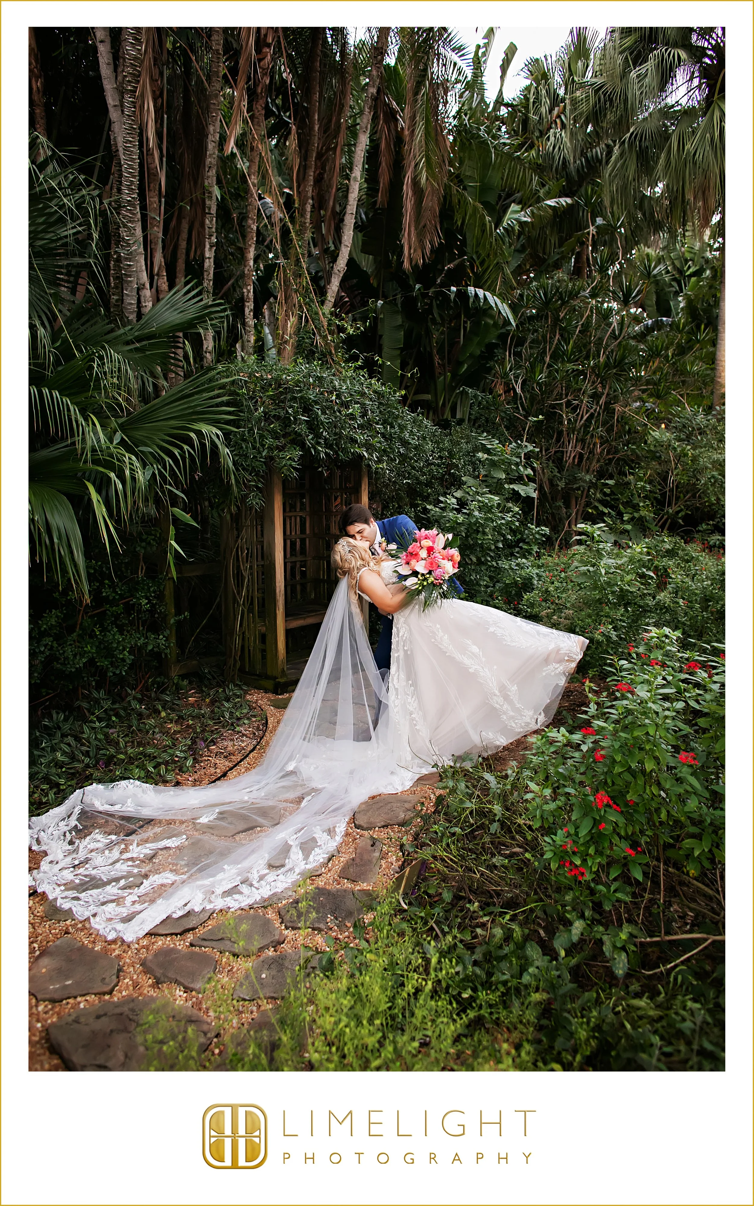 11.19.23ClaireDavis+PiercePattisonTZ-0658.jpg