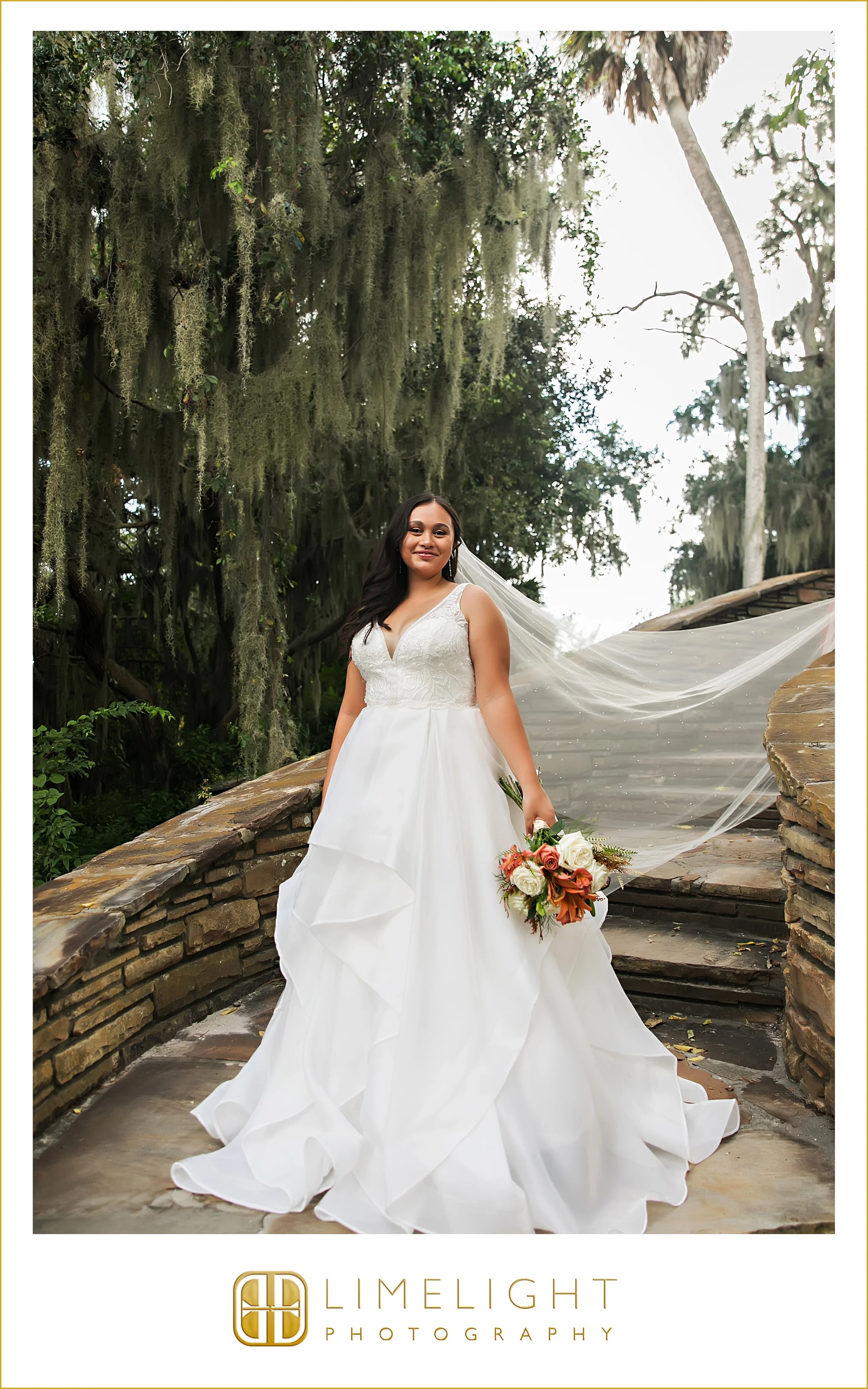 0020-Lakeside-Community-Wedding-Inspo.jpg