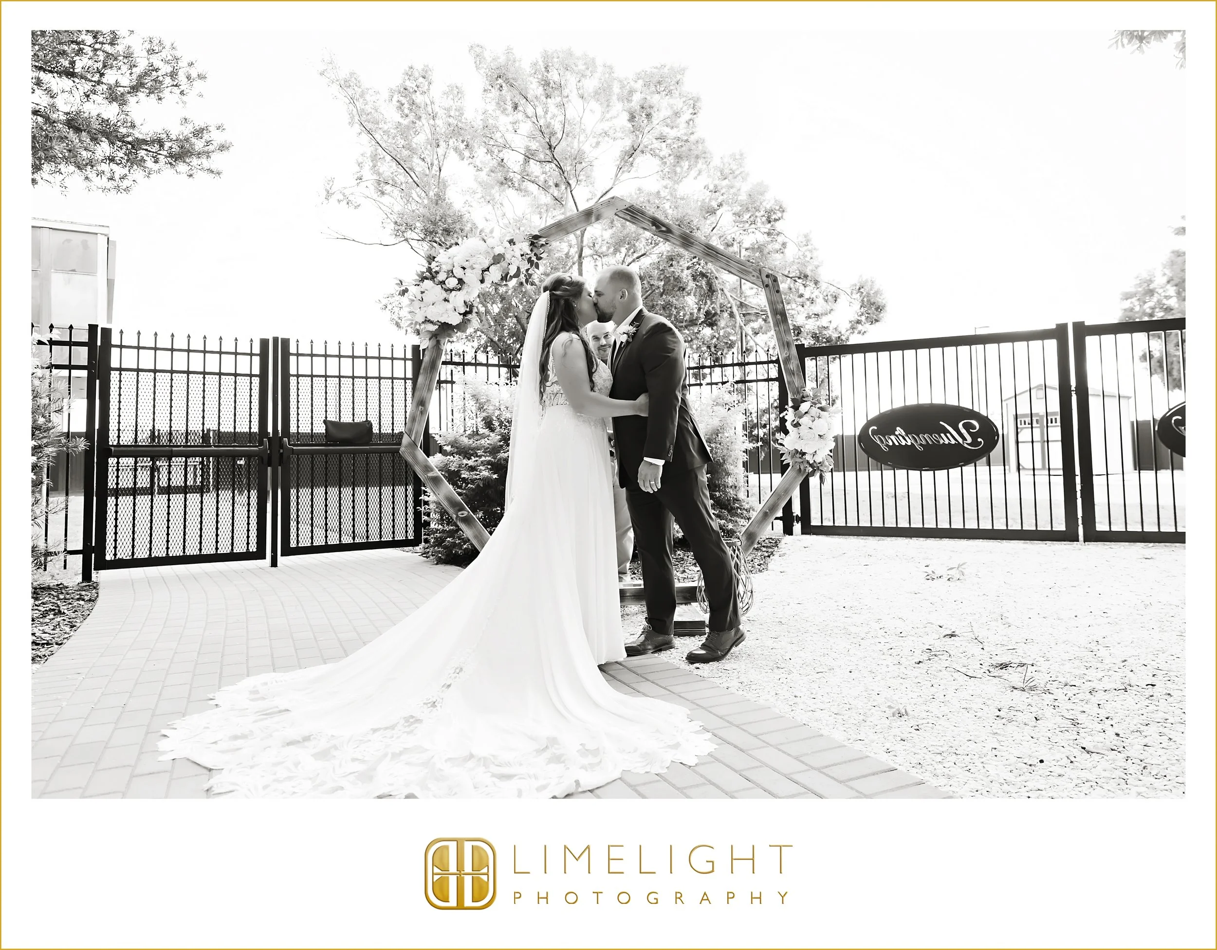0022-Yuengling-Draft-Haus-&-Kitchen-Wedding-Inspo.jpg