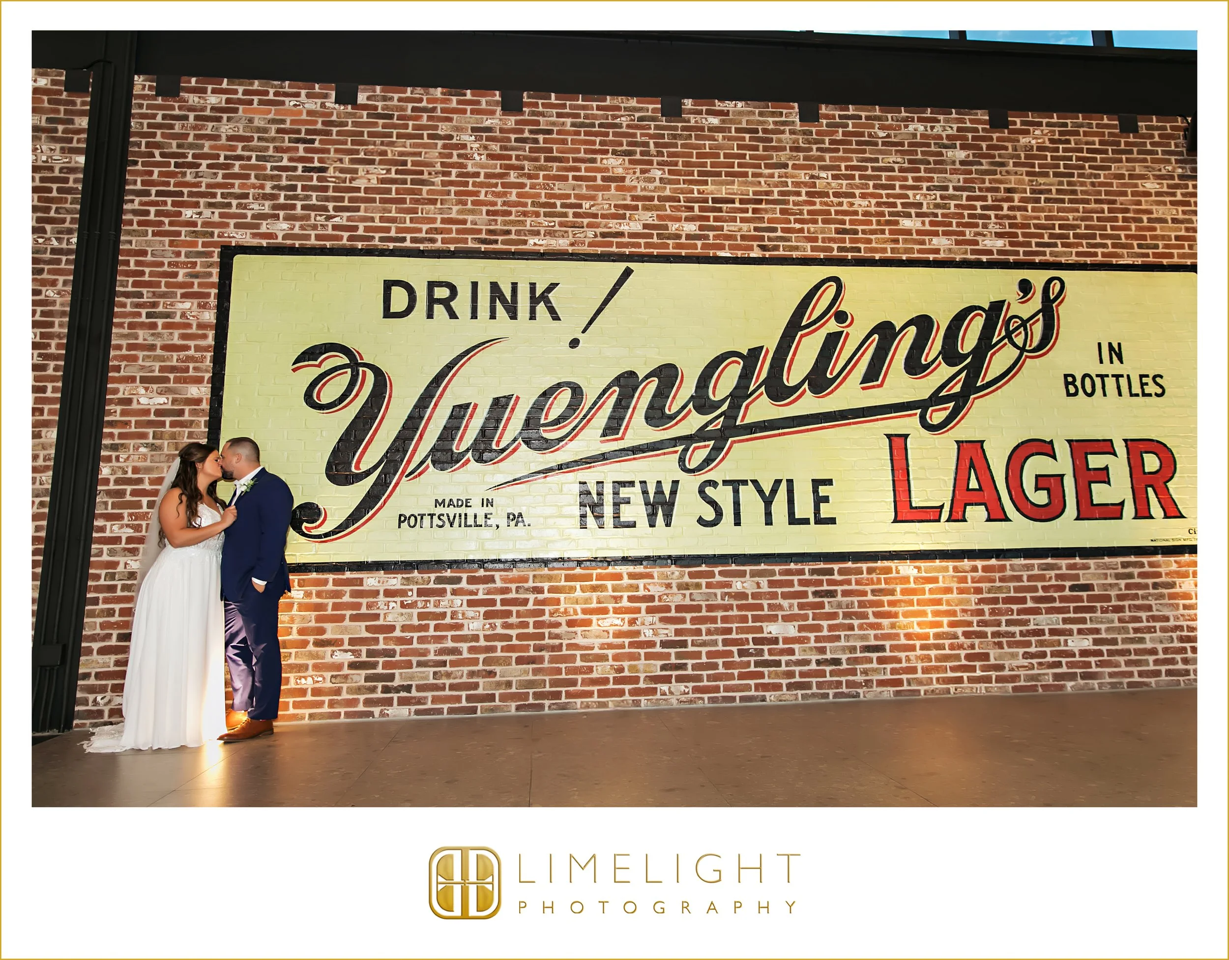 0033-Yuengling-Draft-Haus-&-Kitchen-Wedding-Inspo.jpg