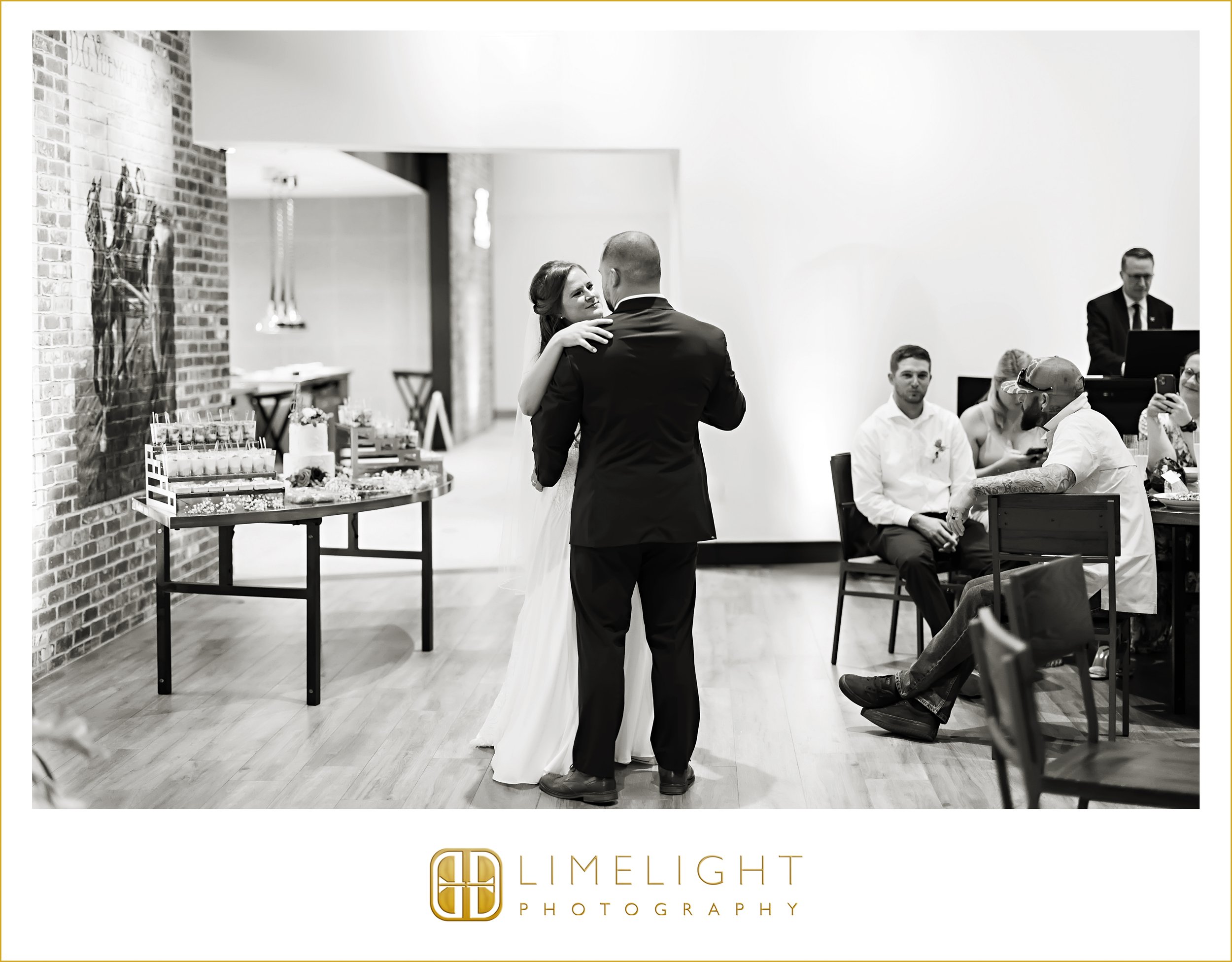 0042-Yuengling-Draft-Haus-&-Kitchen-Wedding-Inspo.jpg