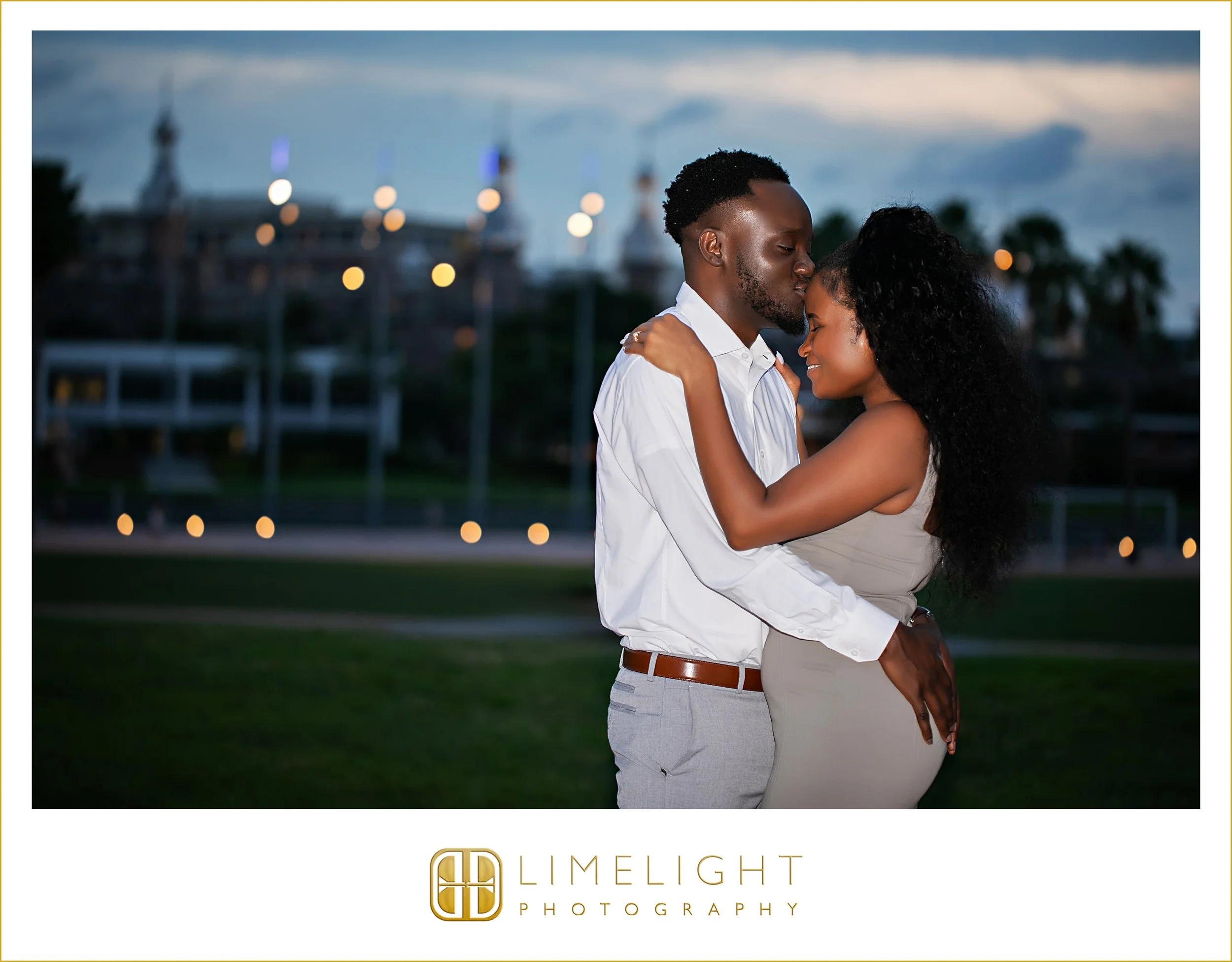 0009-Downtown-Tampa-Night-Engagement-Session.jpg