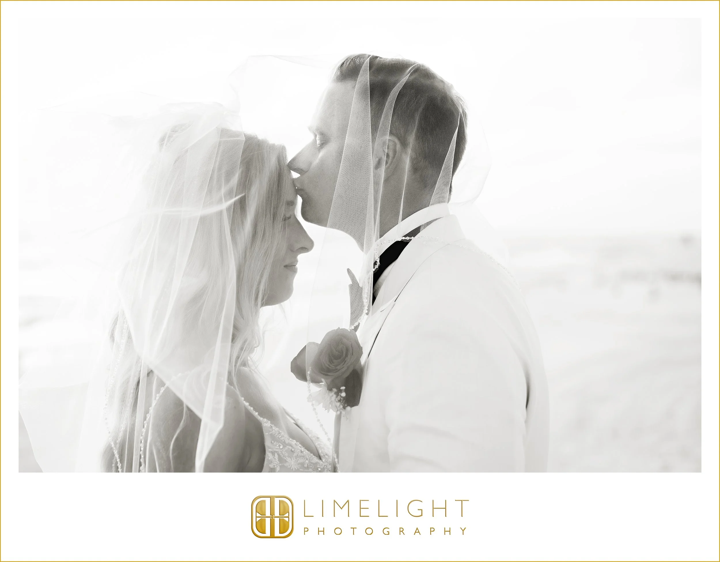 0043-Longboat-Key-Resort-Wedding-Day.jpg