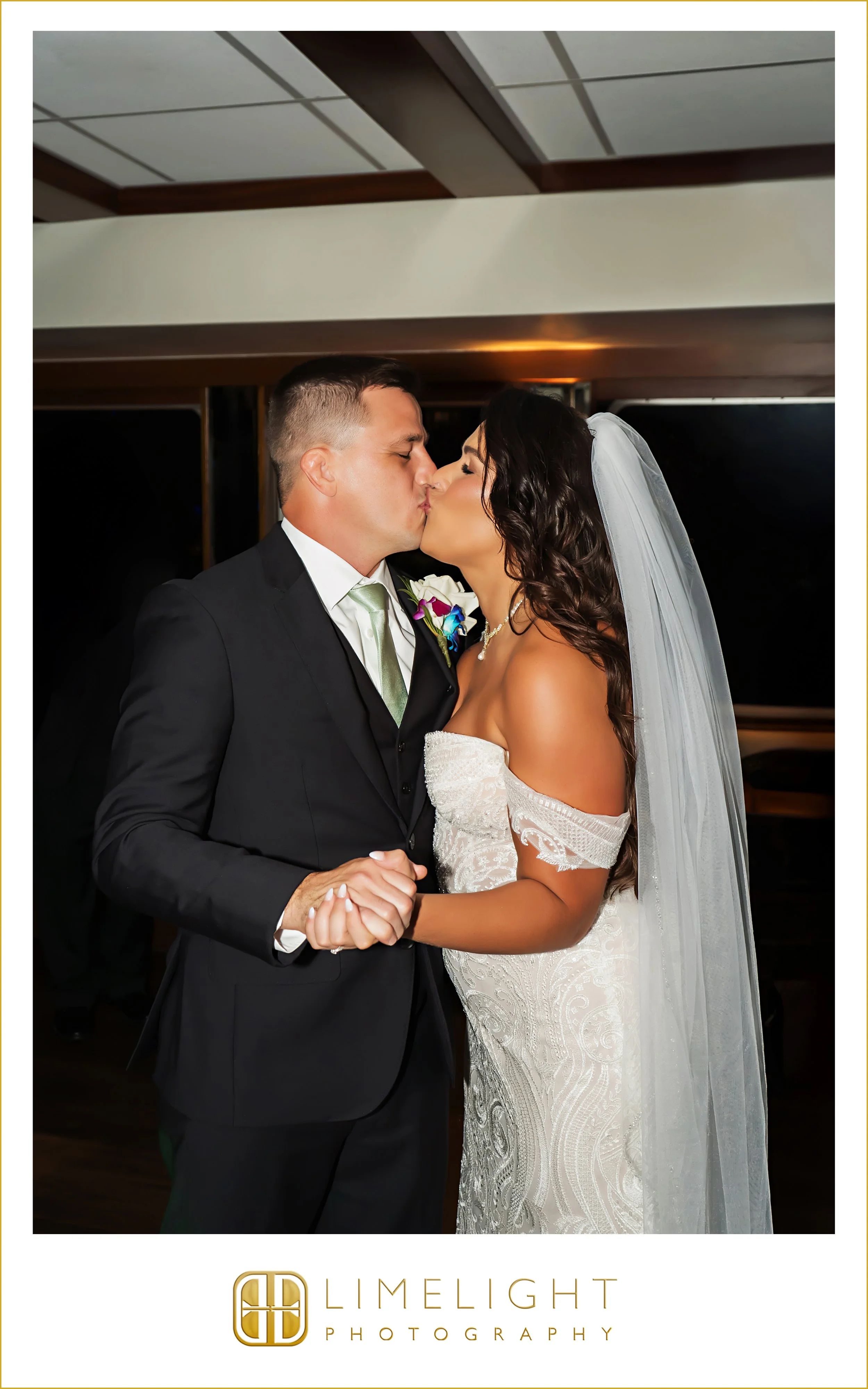 0046-Yacht-StarShip-Wedding-Photography.jpg