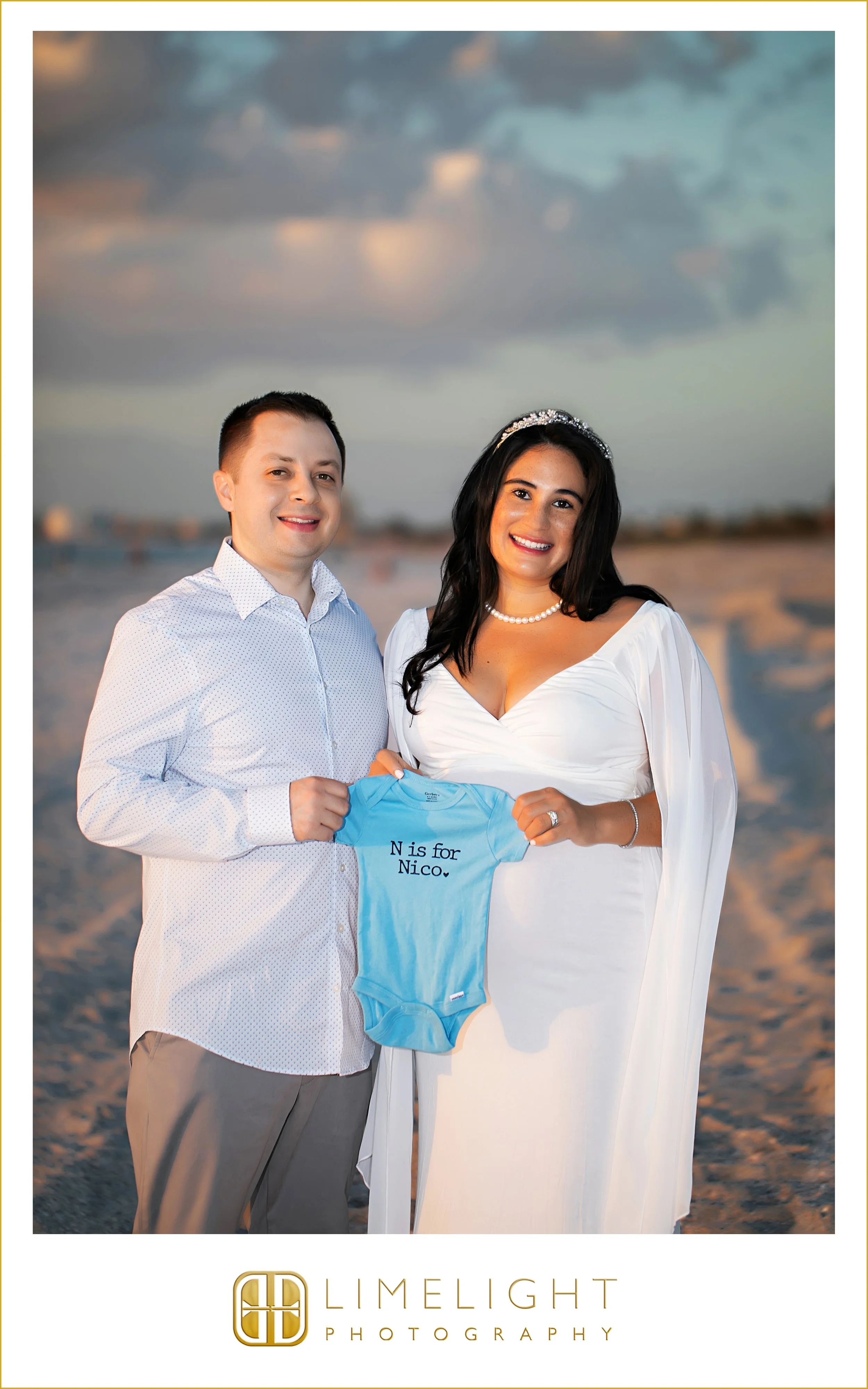 0014-Pass-a-Grille-Beach-Maternity-Session.jpg