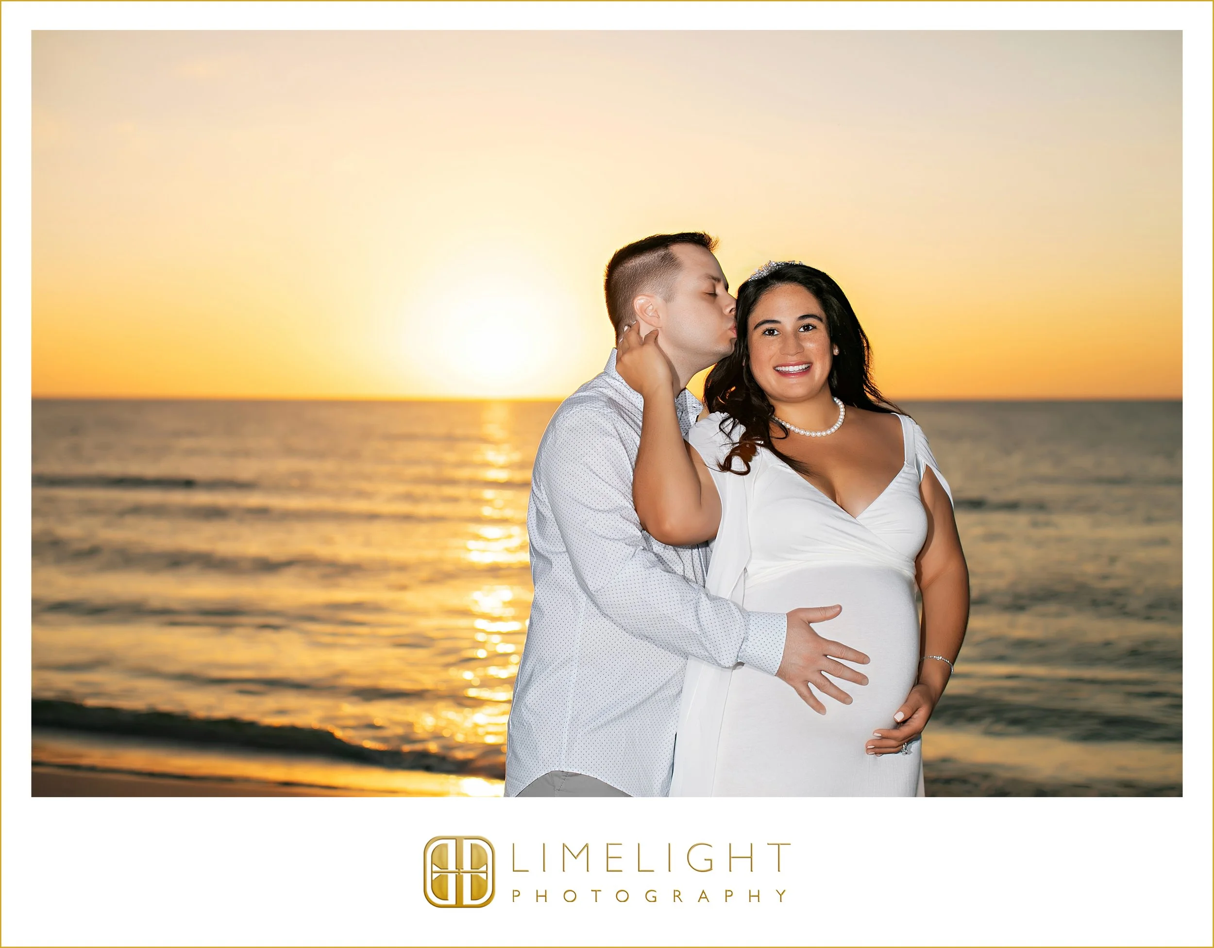 0015-Pass-a-Grille-Beach-Maternity-Session.jpg