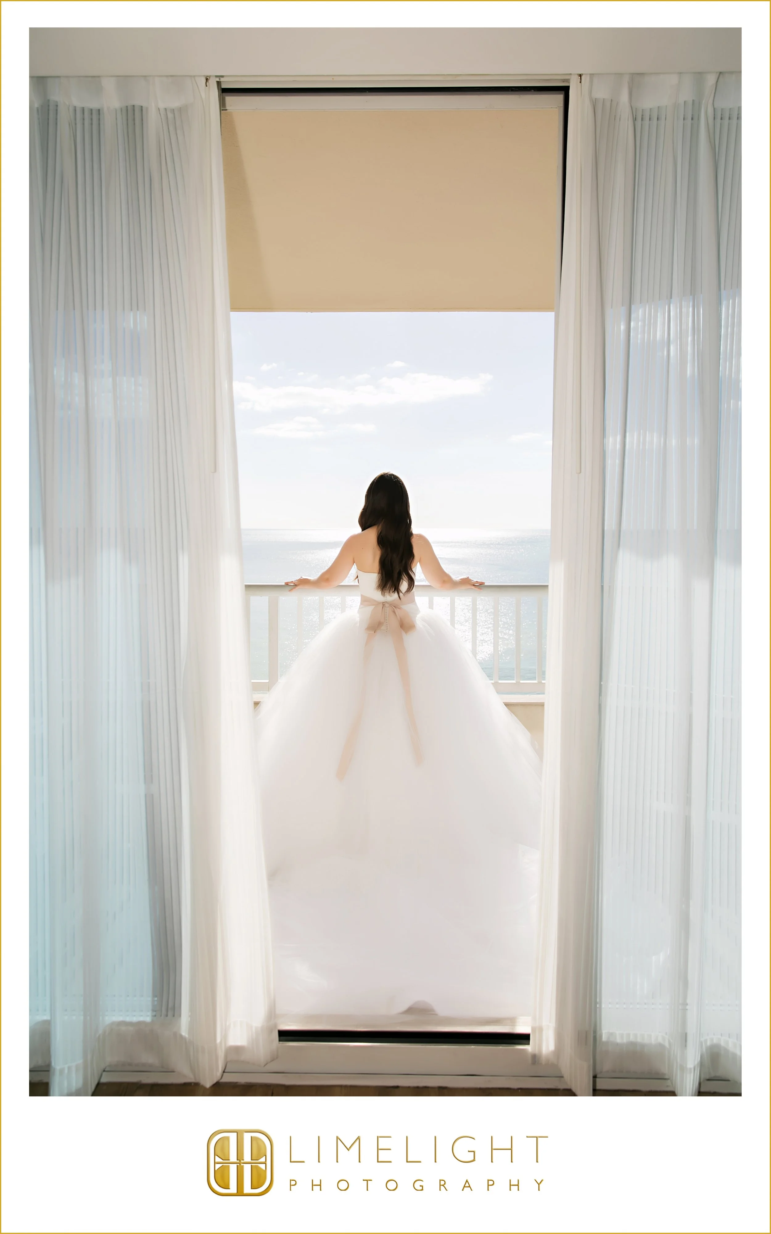 0016-Lido-Beach-Resort-Sunset-Wedding.jpg