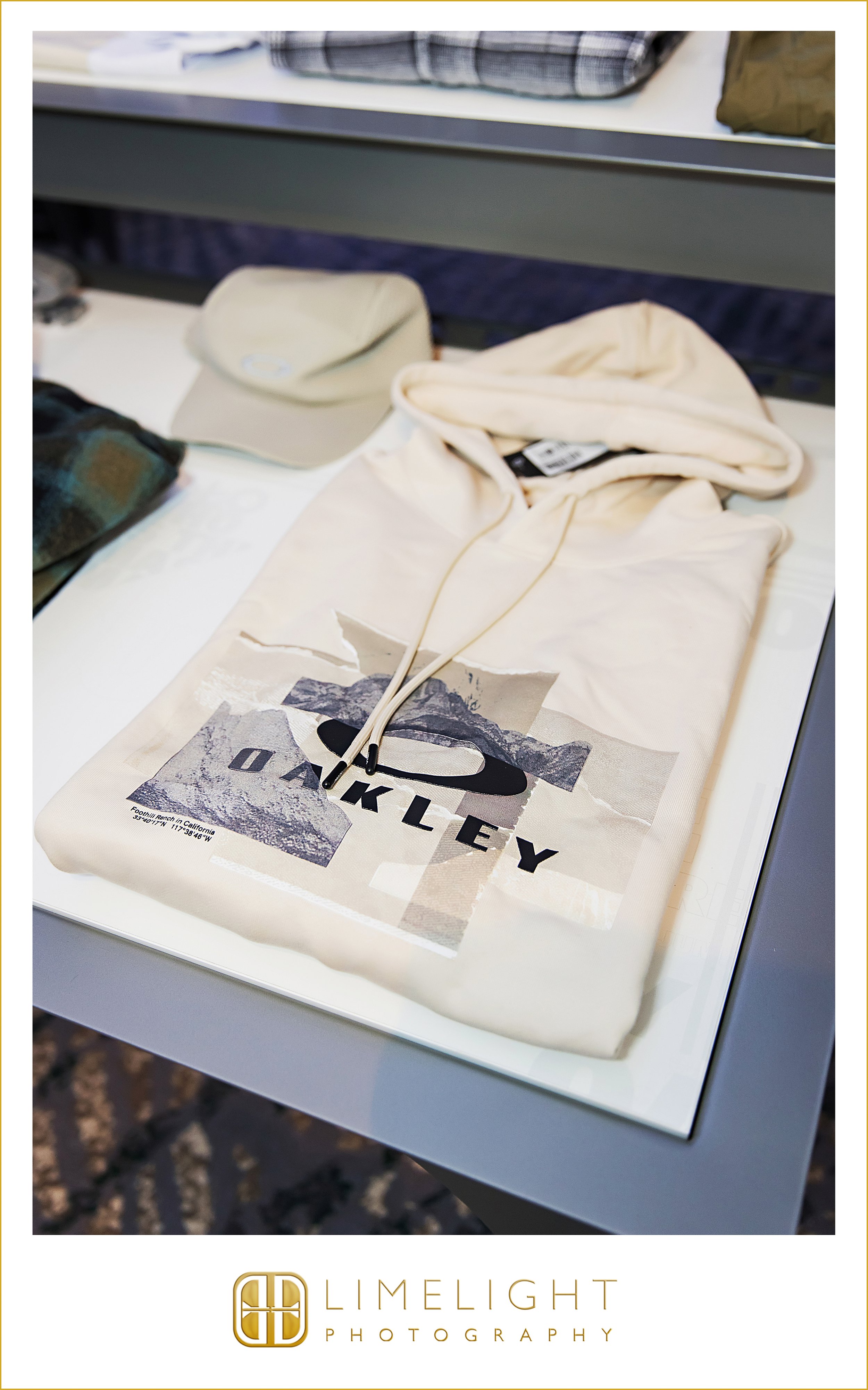 0014-Fas- Start-Branding-Costa -Oakley.jpg