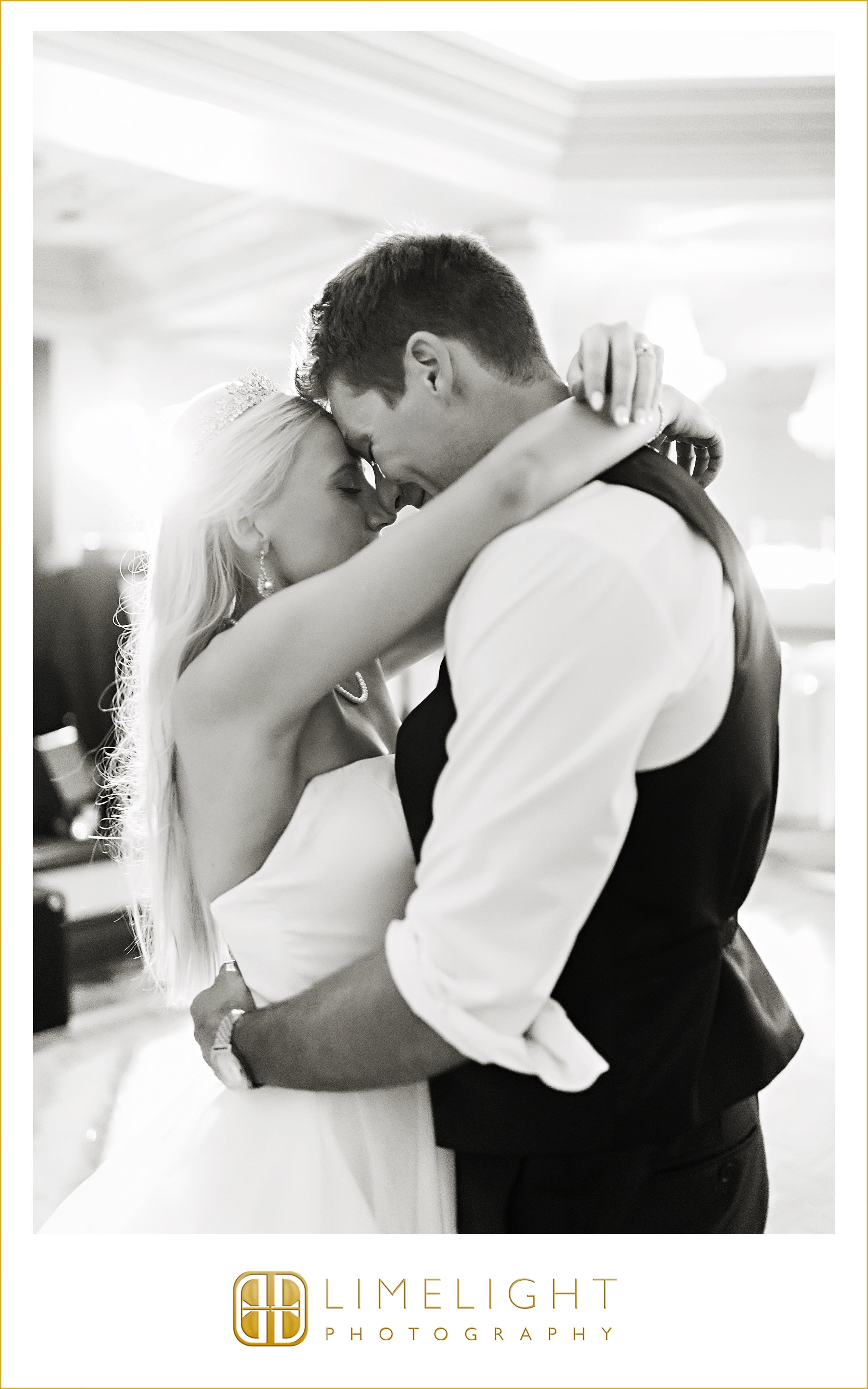 5.23.25KelseyStefan+PeterChiarelliJM-1246.jpg