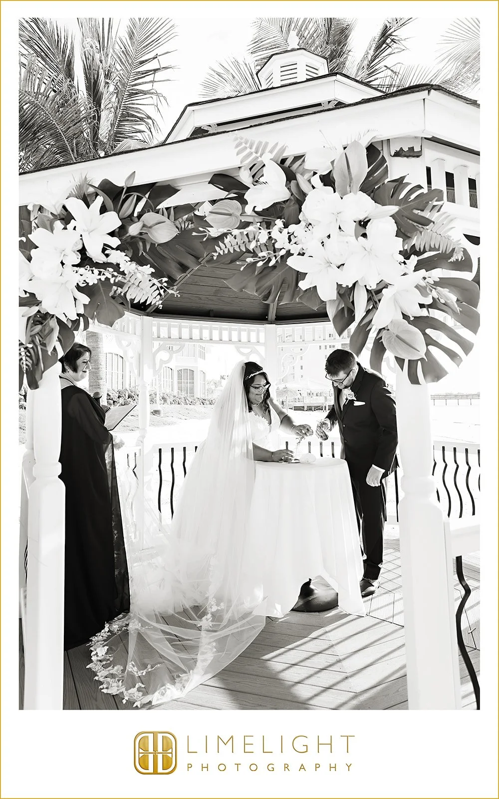 6.7.25JessicaObordo+IanGibsonDS_0599.jpg