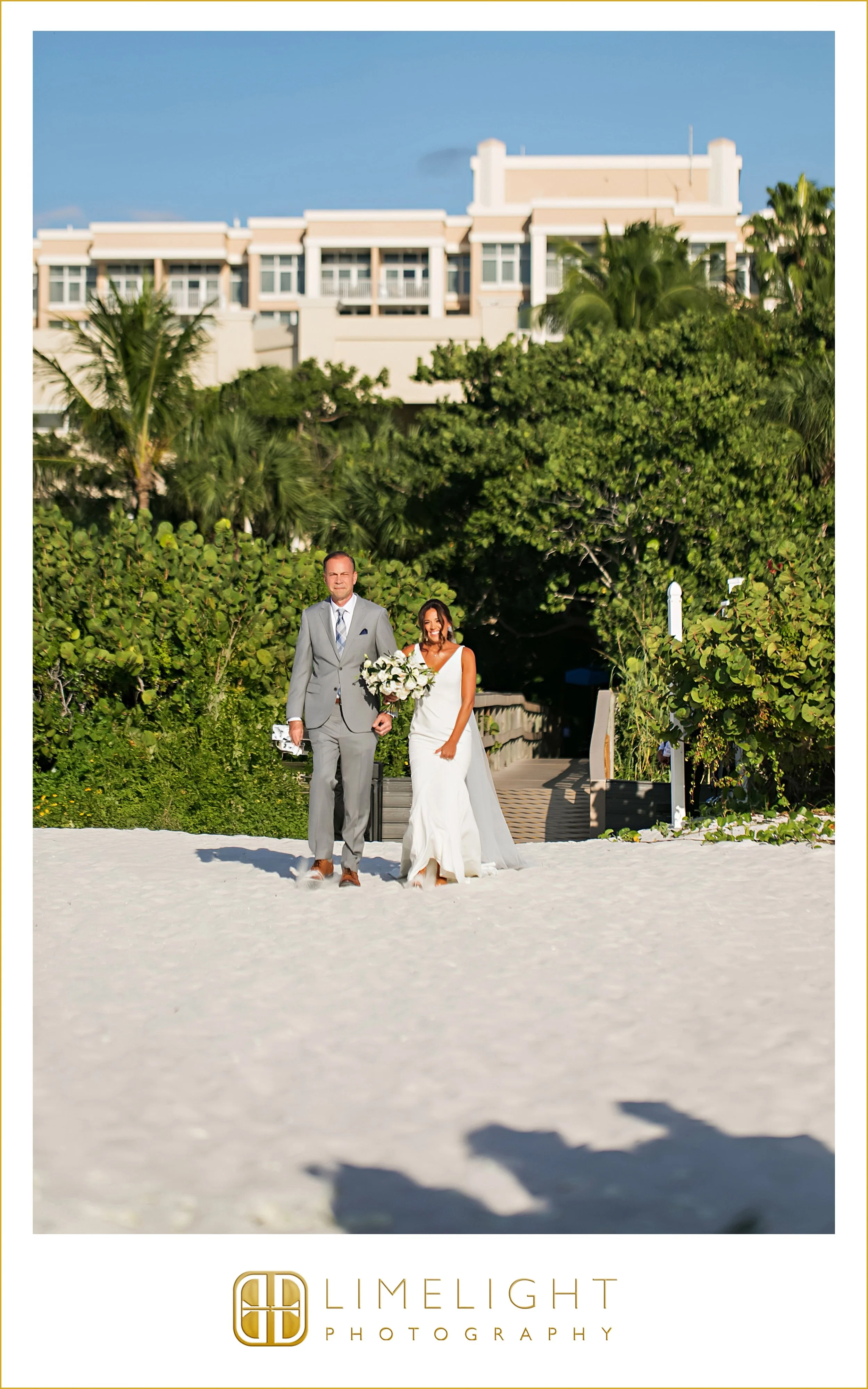 stephany-nicholas-marco-beach-wedding-sal-e-pepe24.jpg