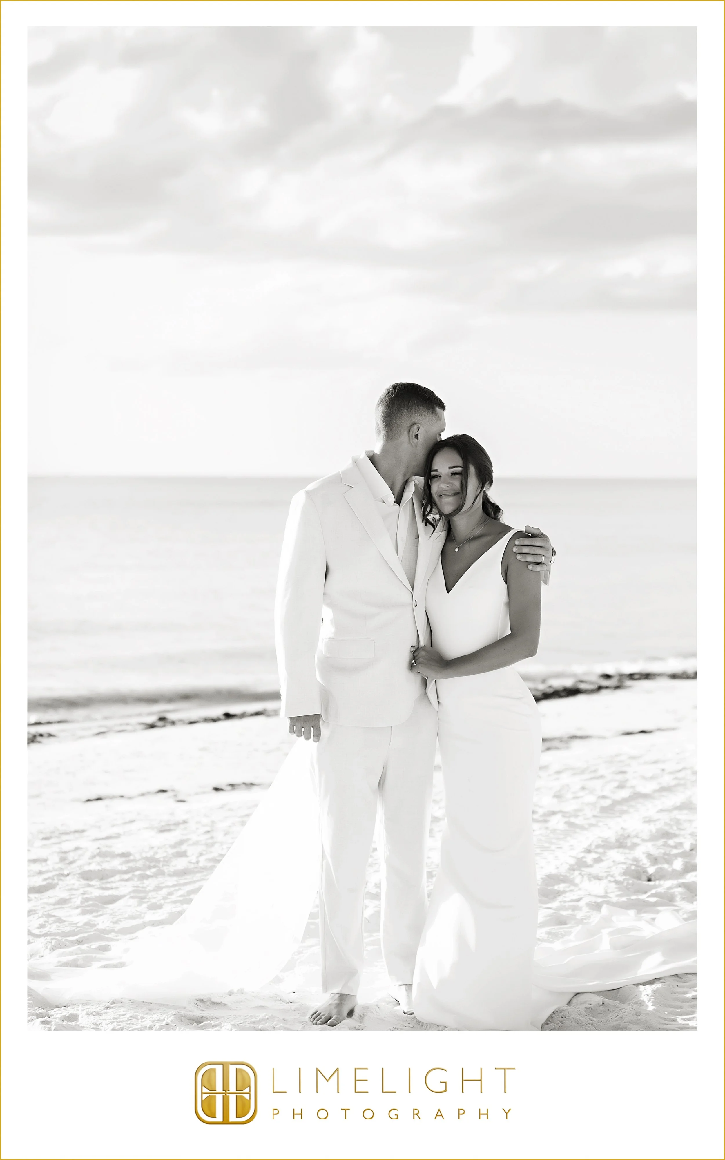 stephany-nicholas-marco-beach-wedding-sal-e-pepe38.jpg